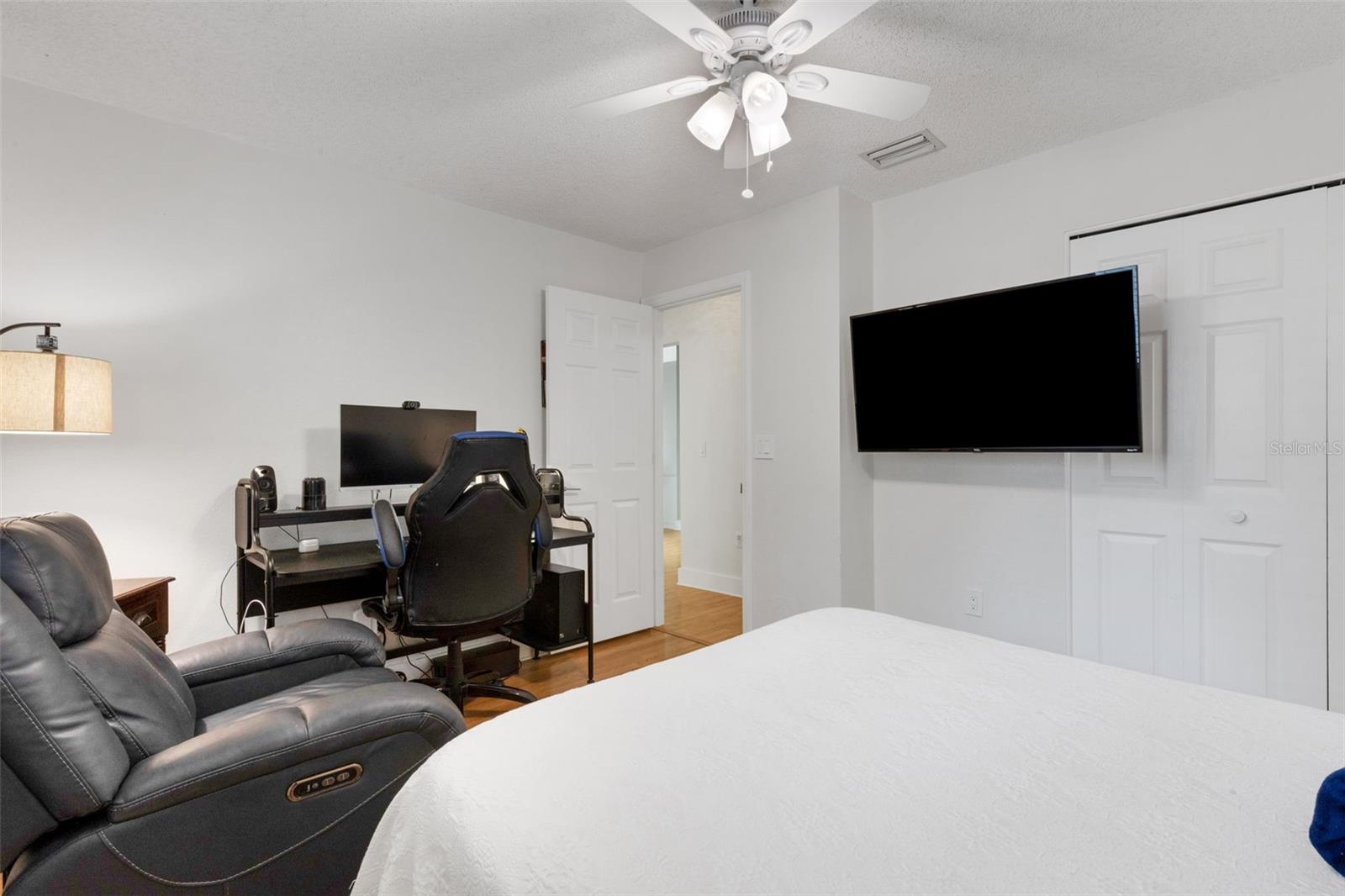 2426 Icecapade Dr Property Photo 31