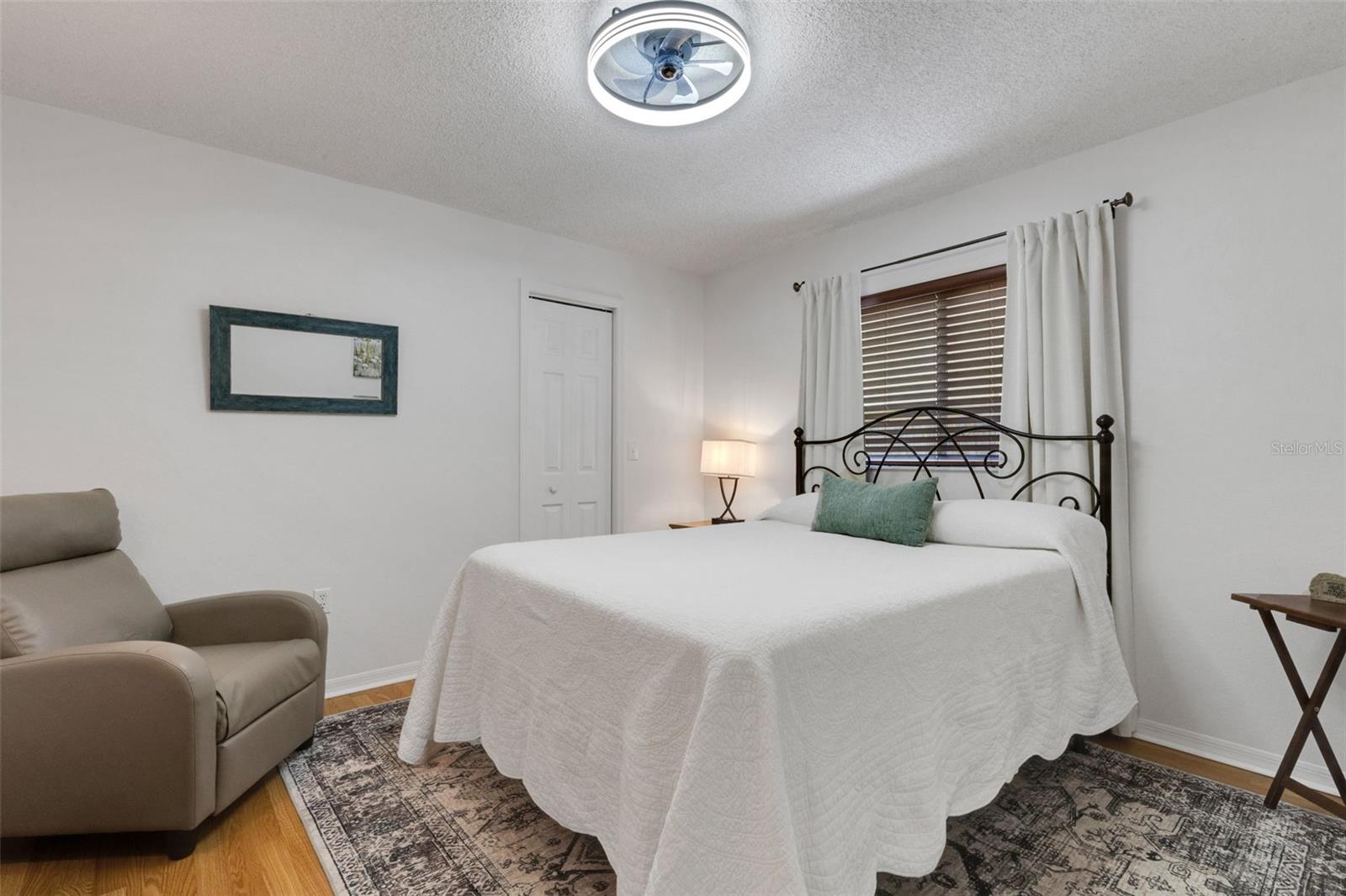2426 Icecapade Dr Property Photo 32