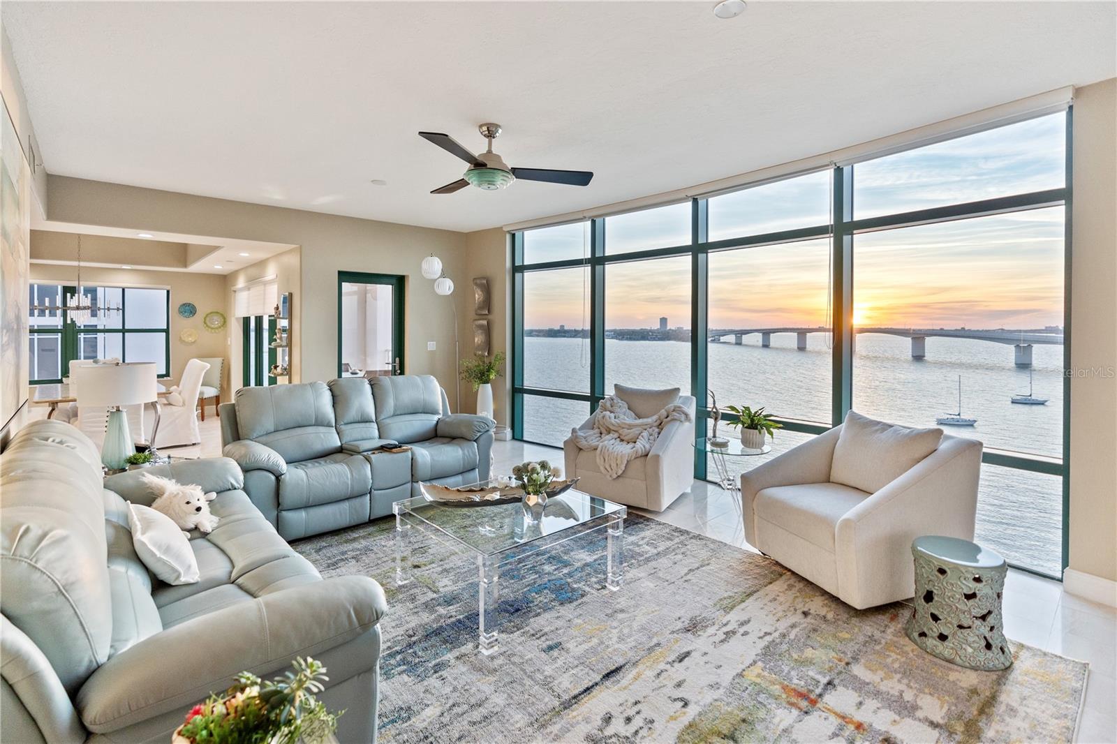 258 Golden Gate Pt #701 Property Photo 16