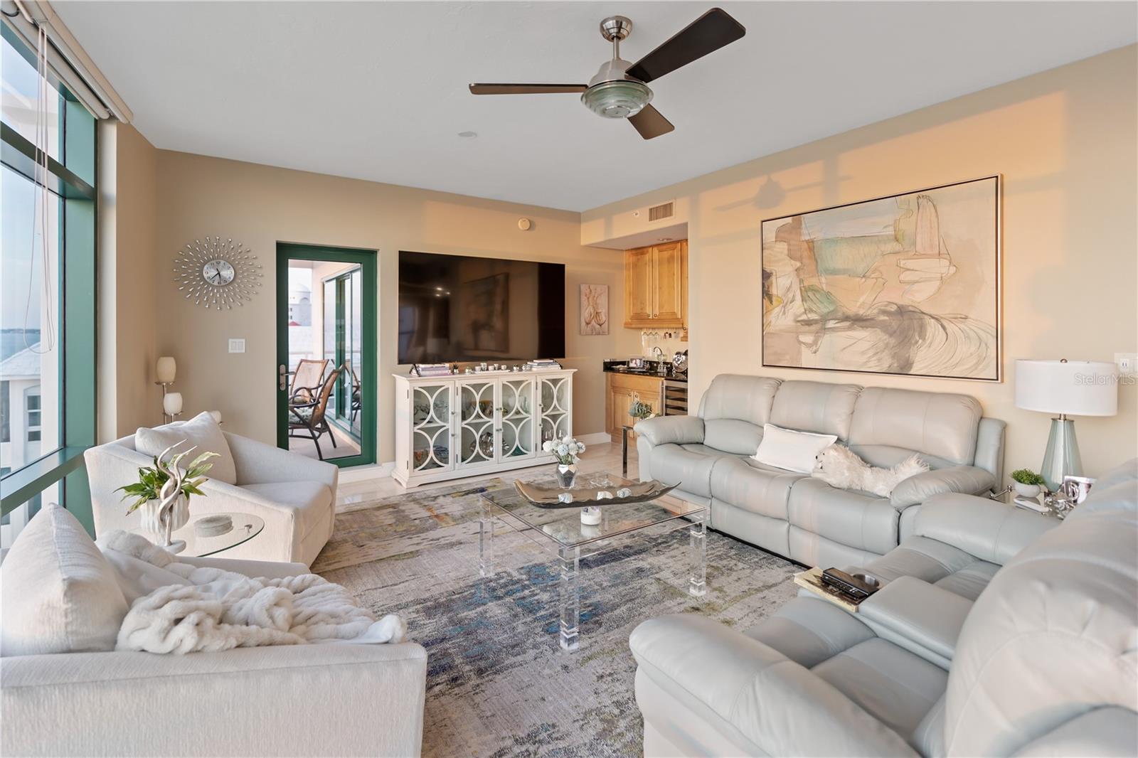 258 Golden Gate Pt #701 Property Photo 32