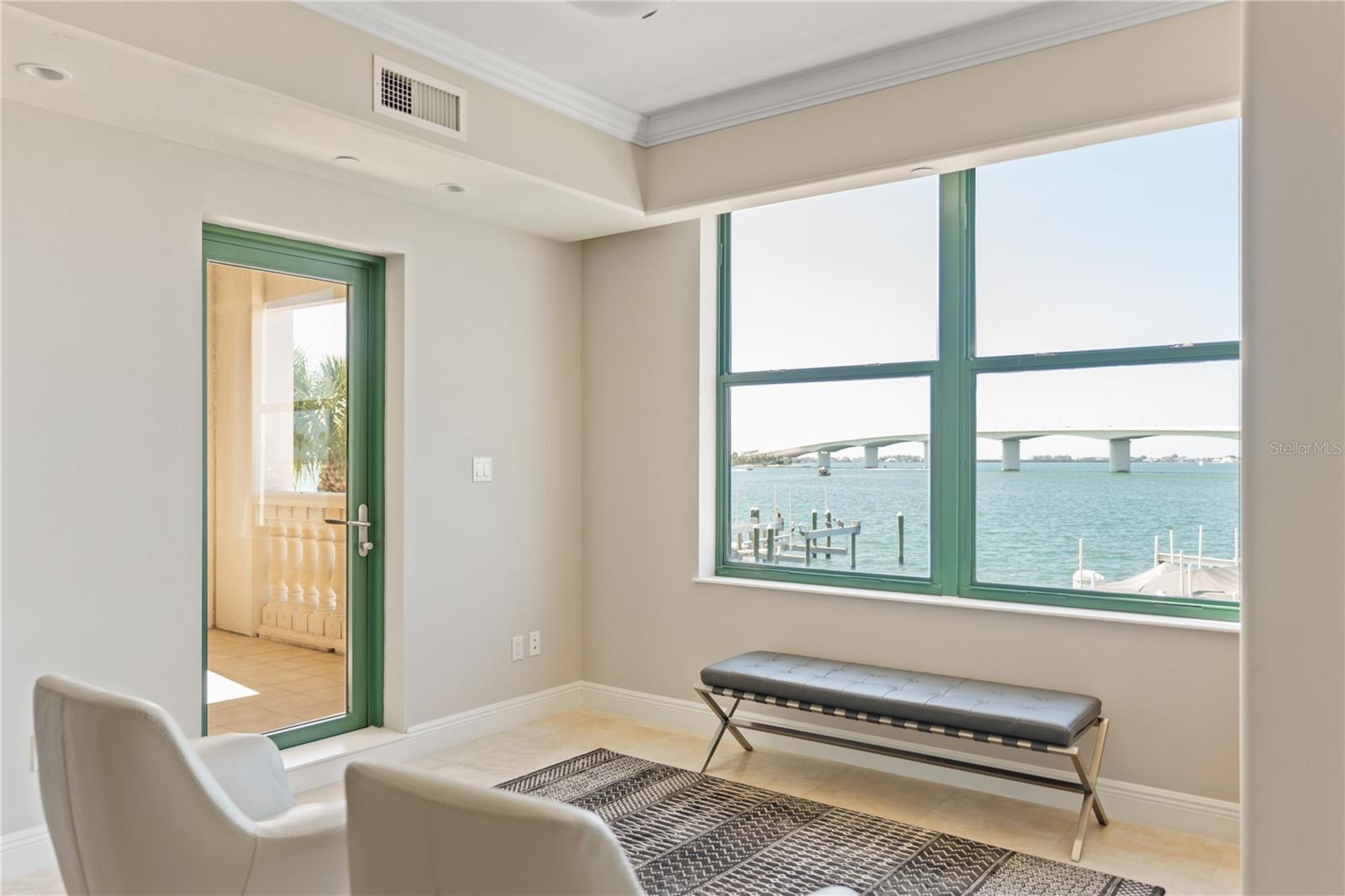 258 Golden Gate Pt #701 Property Photo 34
