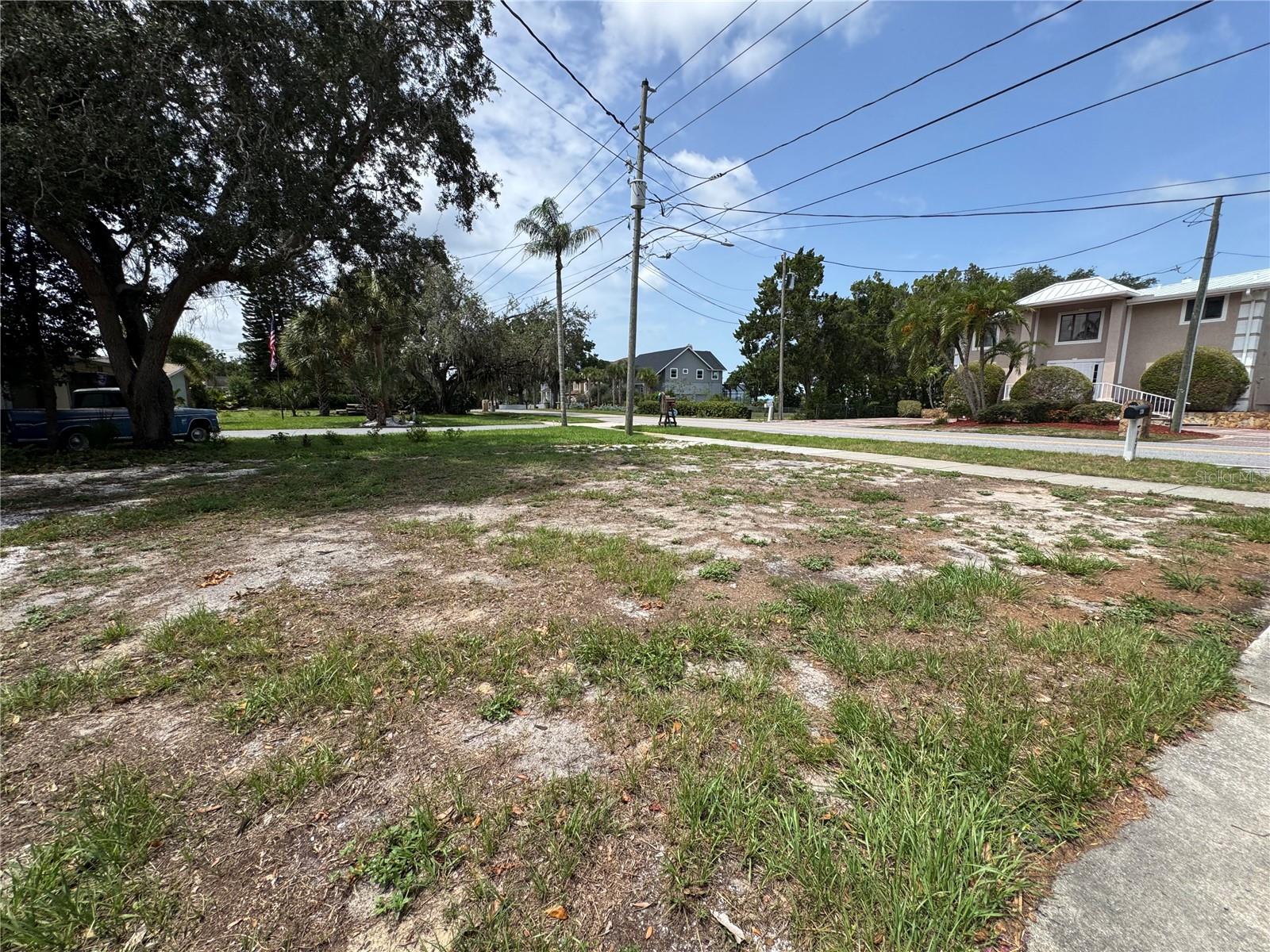 907 S Florida Ave Property Photo 22