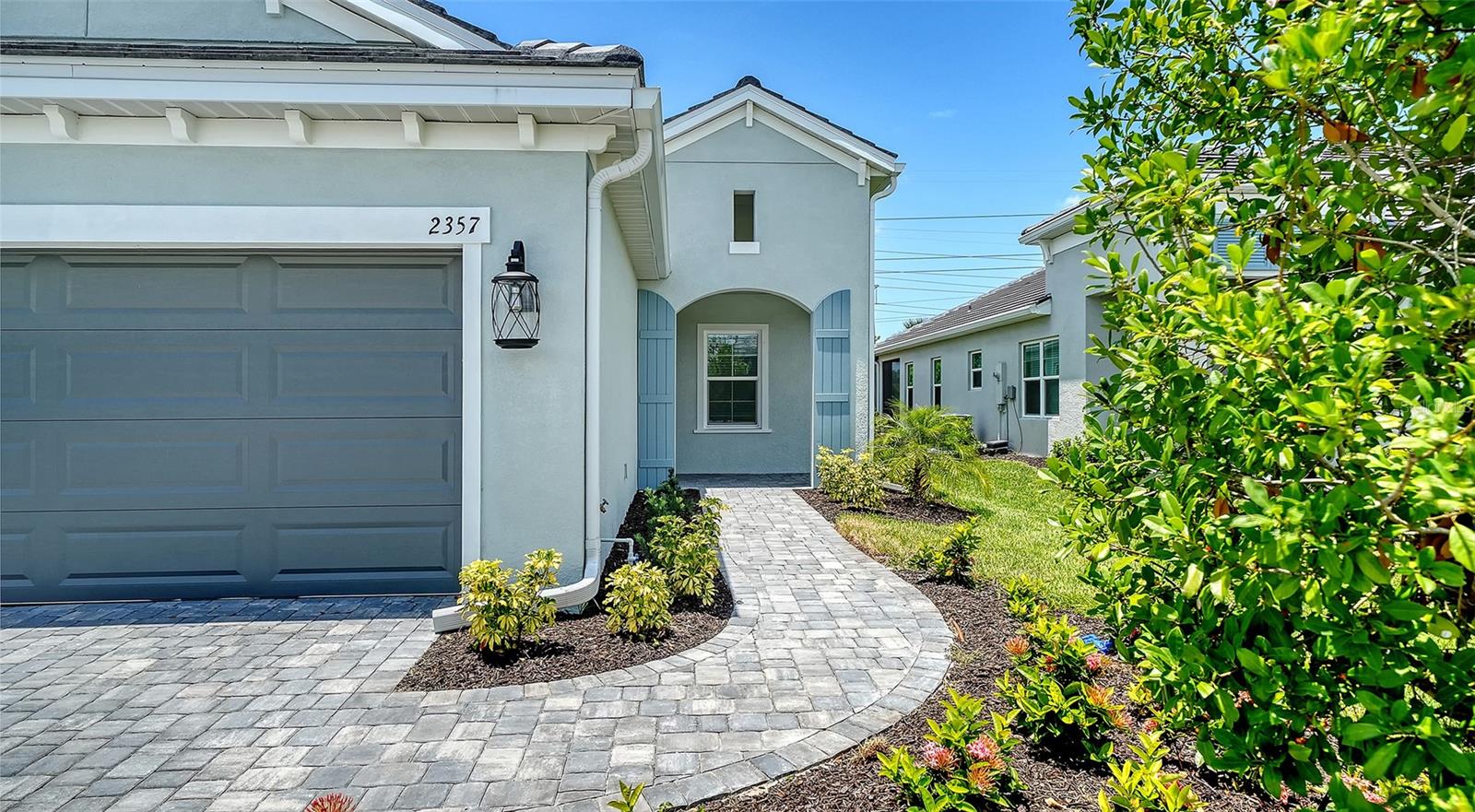2357 Blue Mahoe Ln Property Photo 1