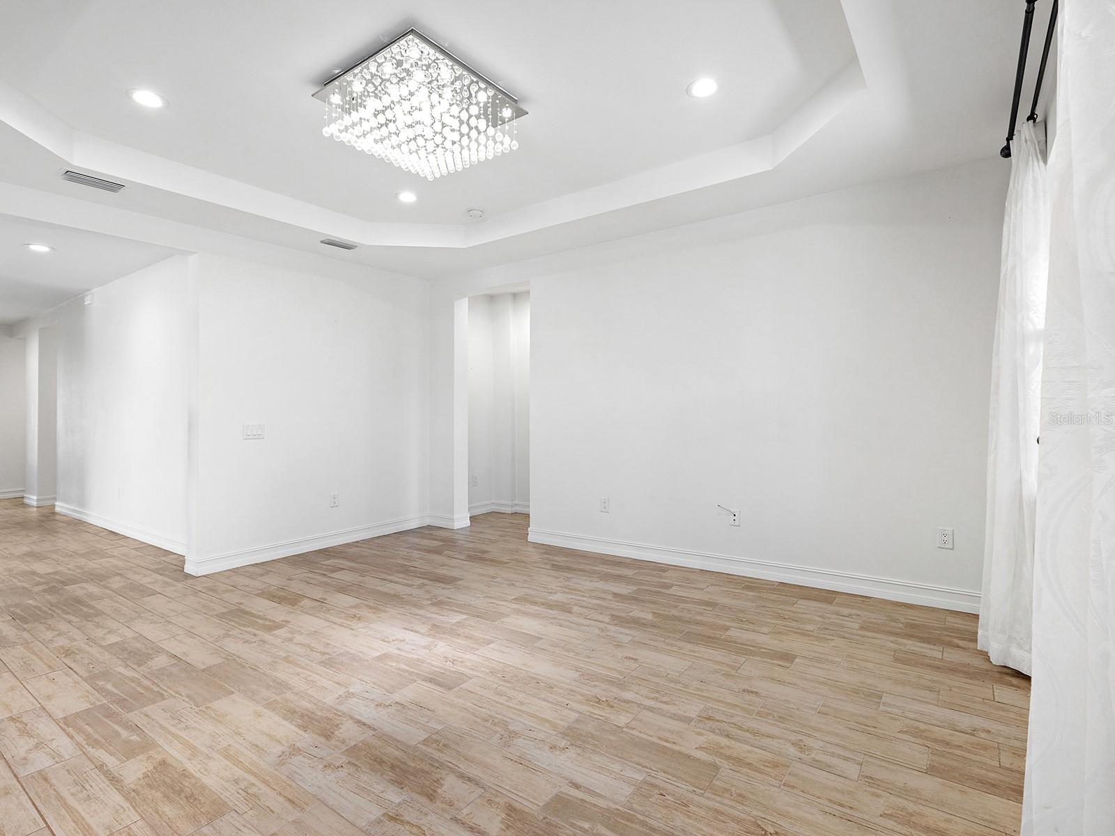 4401 Conchfish Ln Property Photo 4