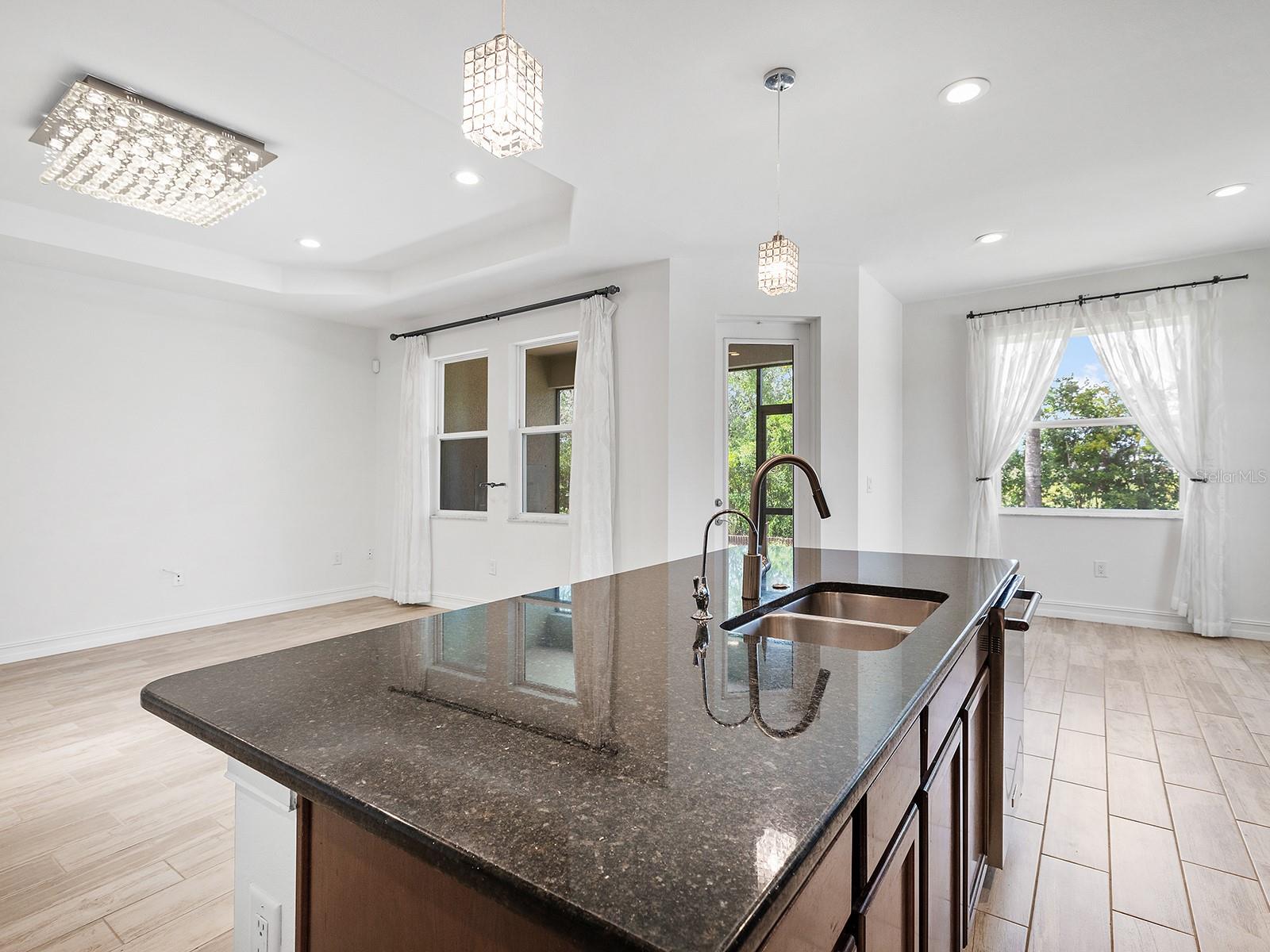 4401 Conchfish Ln Property Photo 9