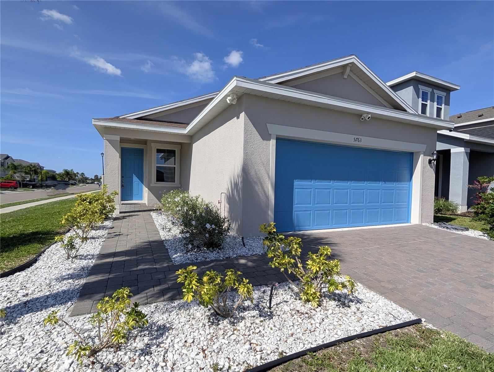 5763 Bungalow Grove Ct Property Photo 3