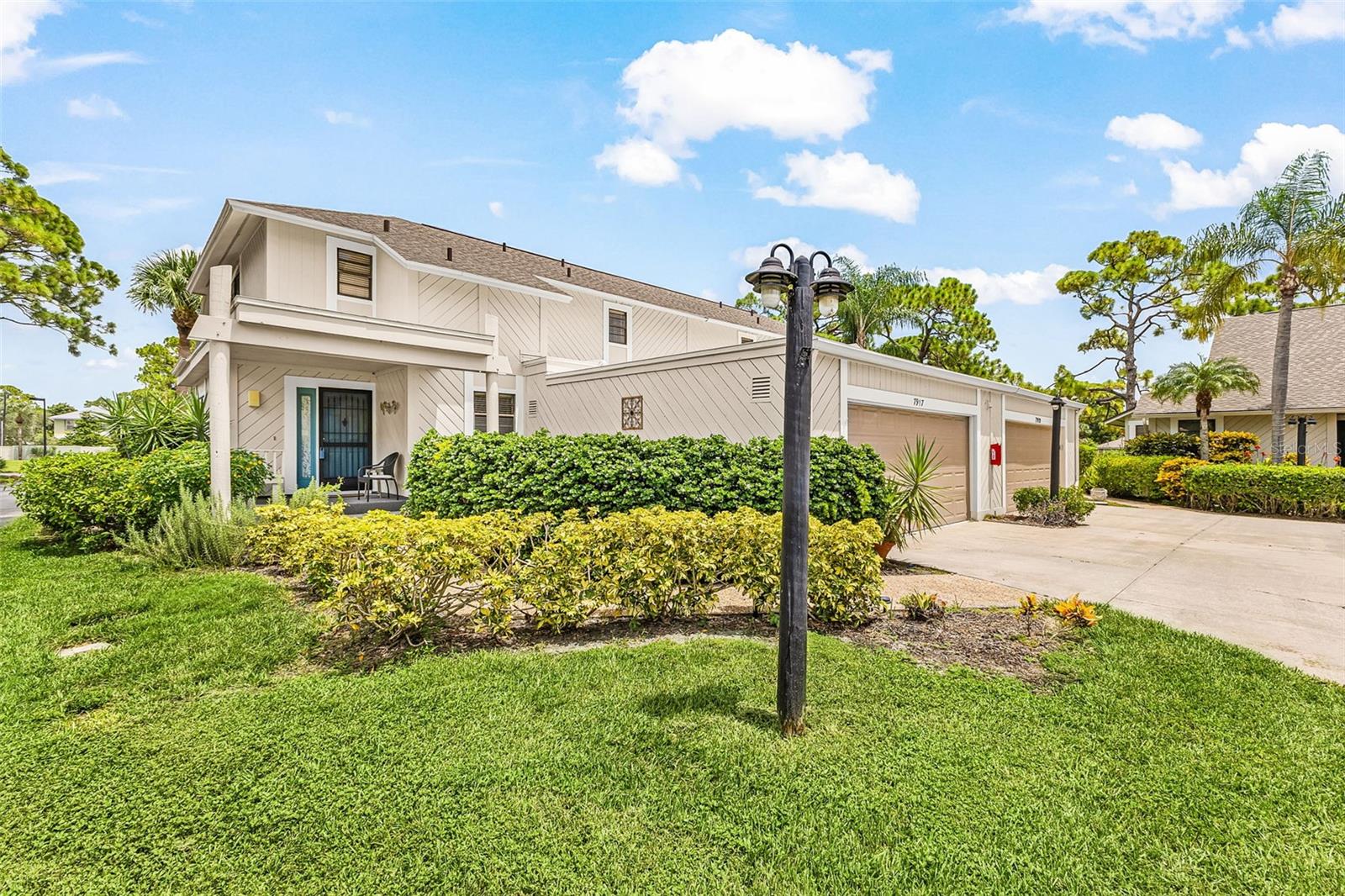 7917 Pinegrove Ct #1 Property Photo 1