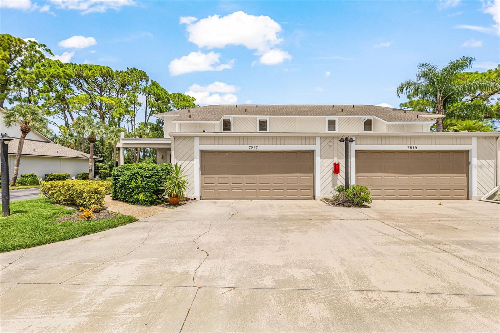 7917 Pinegrove Ct #1 Property Photo 20
