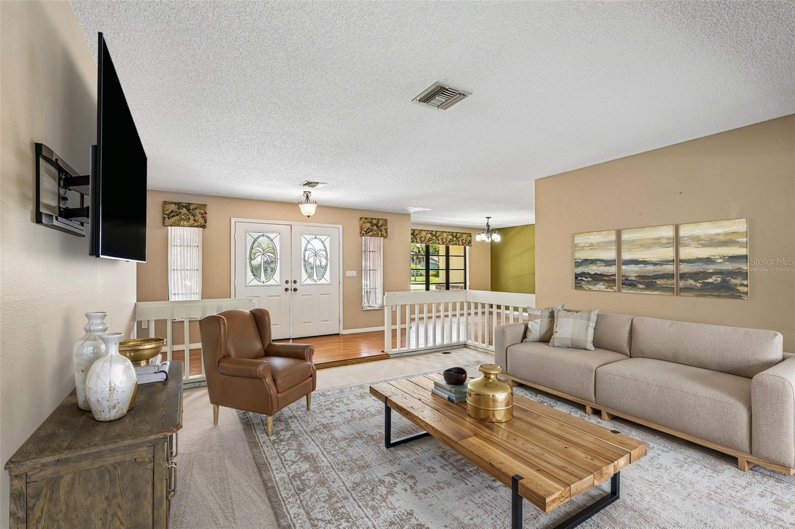 1305 Sorrento Woods Blvd Property Photo 7