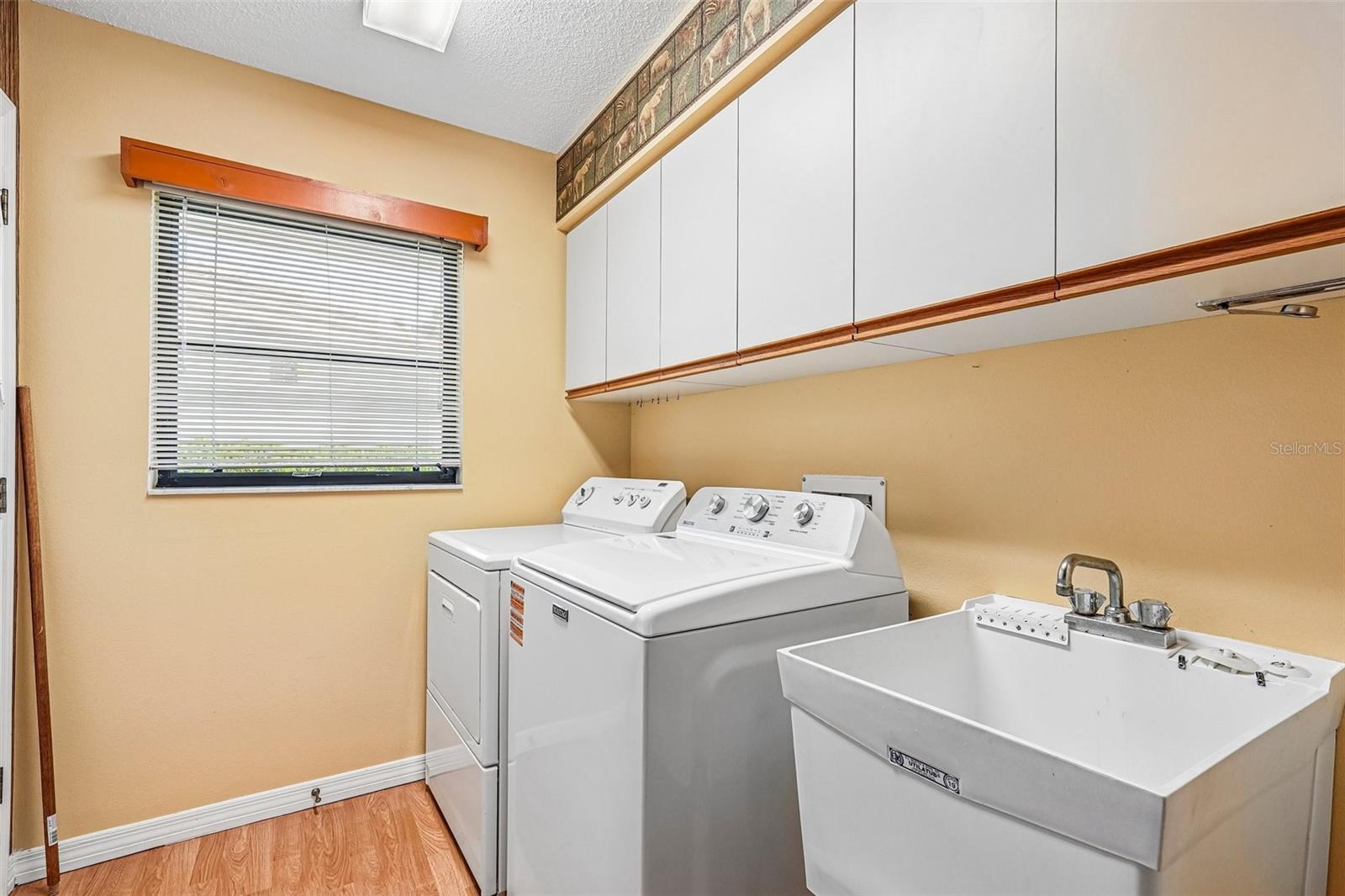 1305 Sorrento Woods Blvd Property Photo 28