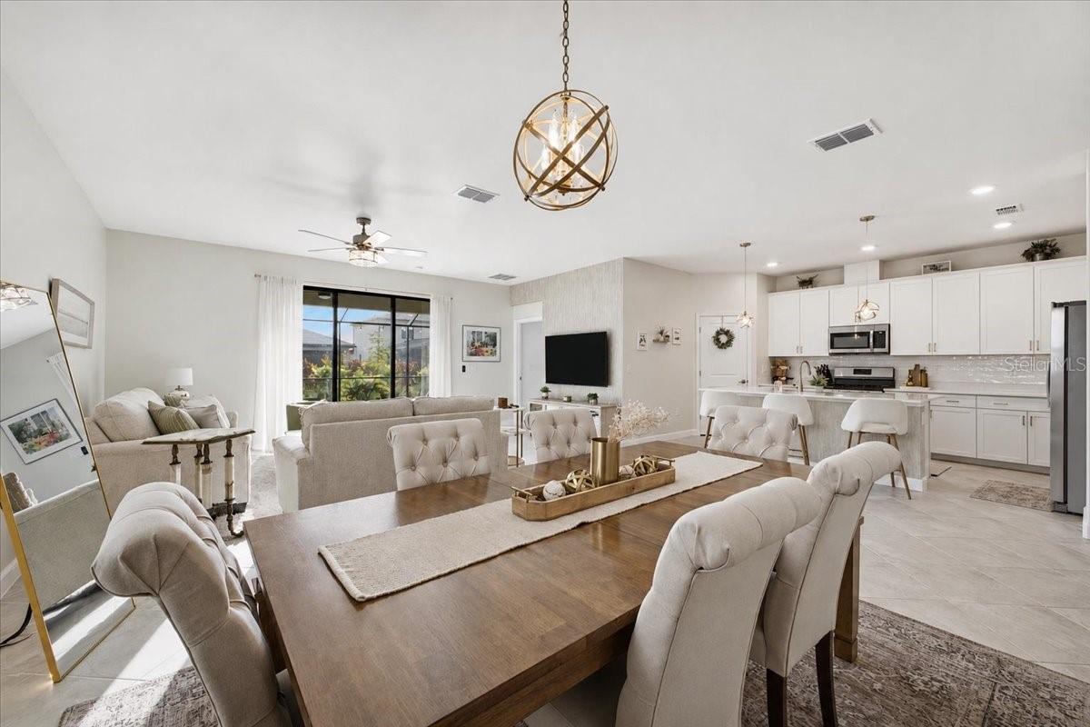 5250 Coral Reef Way Property Photo 9
