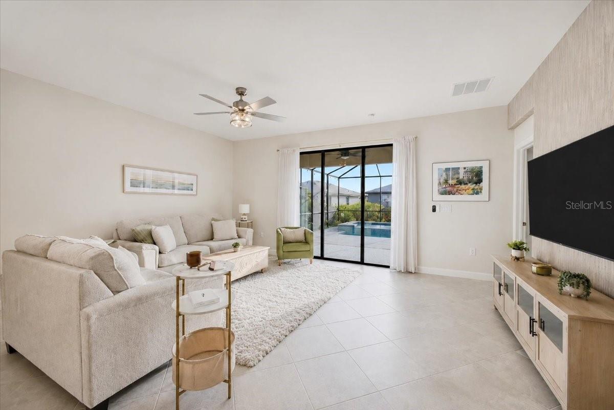 5250 Coral Reef Way Property Photo 10