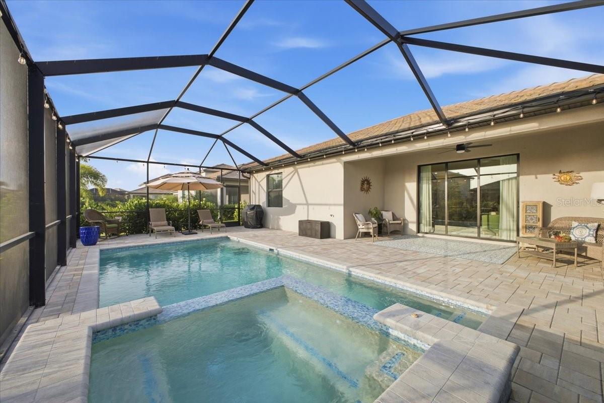 5250 Coral Reef Way Property Photo 27