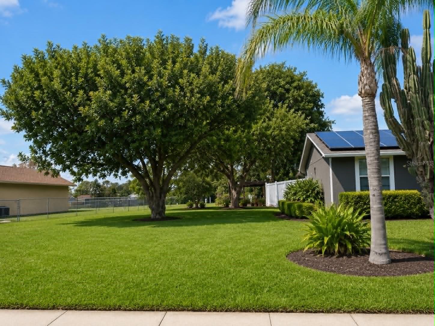 3115 Lockwood Meadows Blvd Property Photo 8