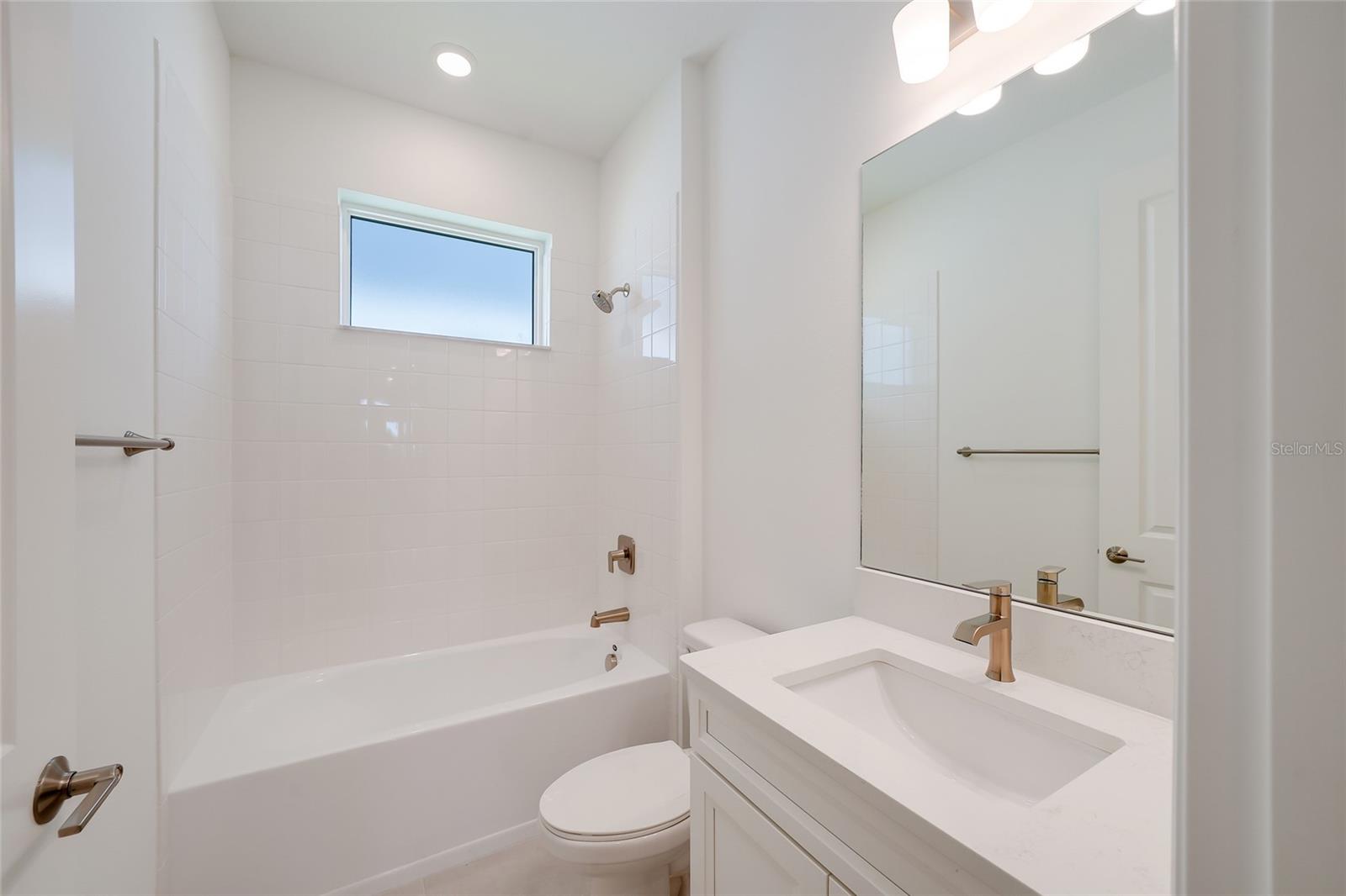 3673 142nd Ter E Property Photo 23