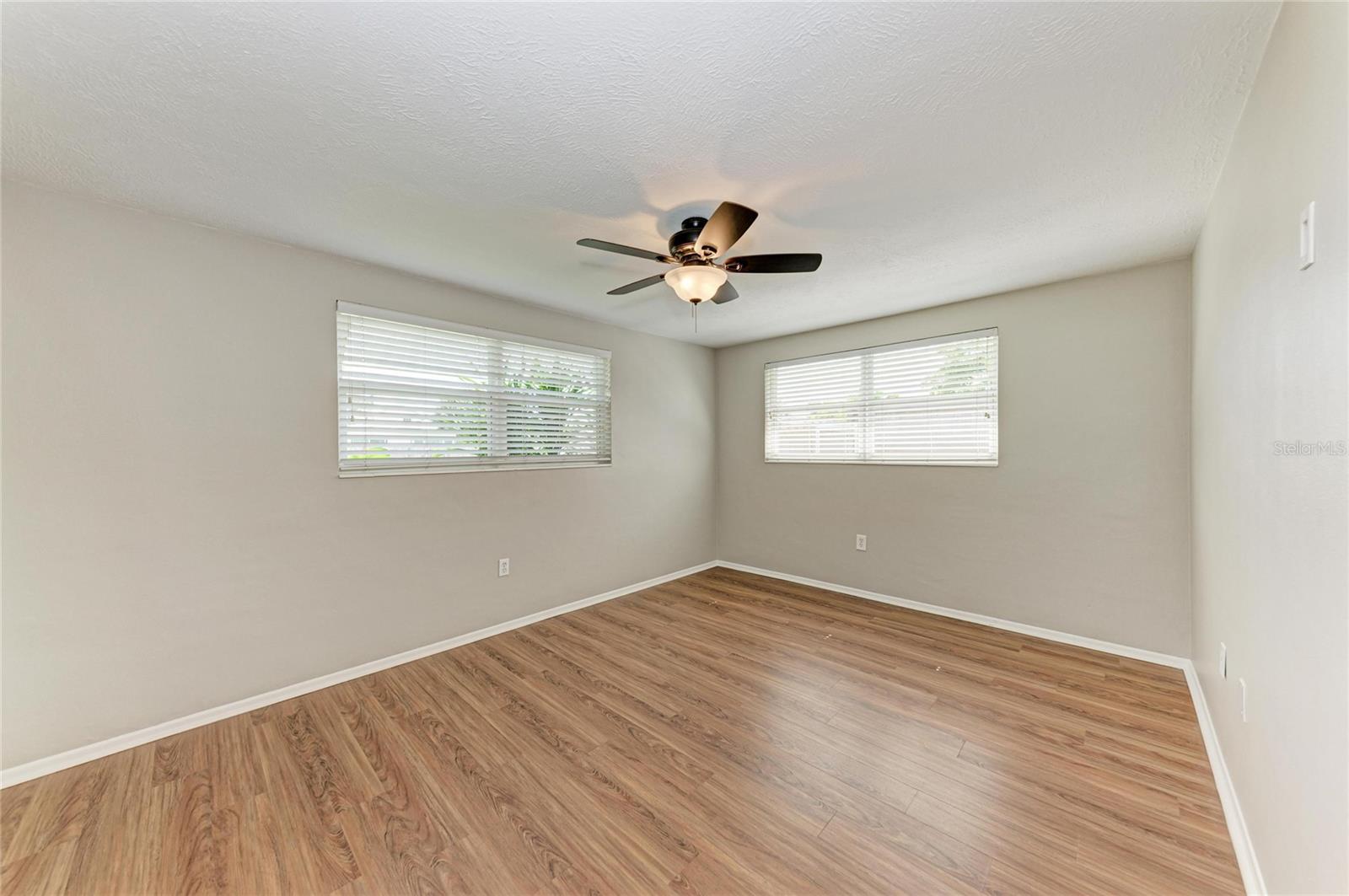 3138 Williamsburg St Property Photo 21