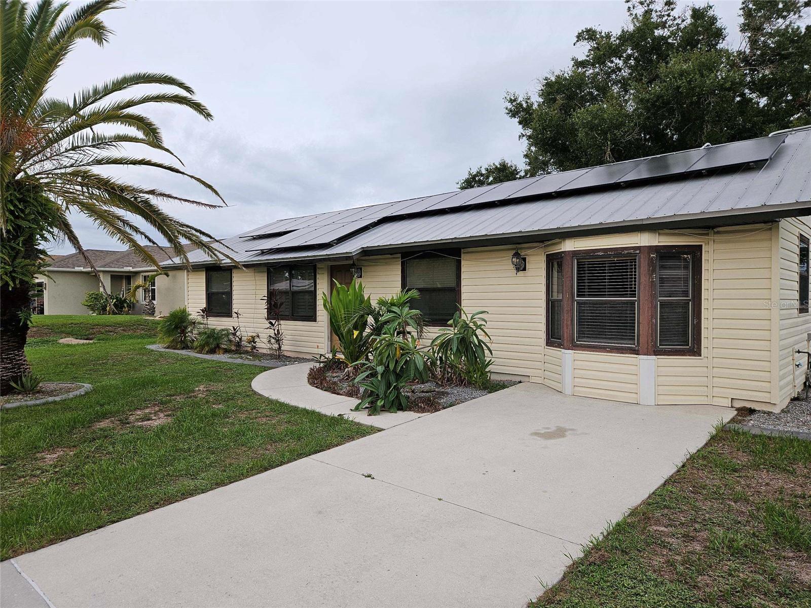 6270 Spinnaker Blvd Property Photo 2