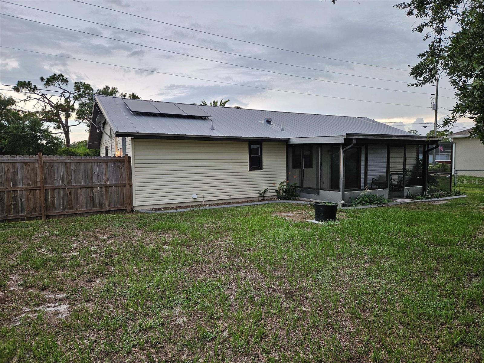 6270 Spinnaker Blvd Property Photo 7