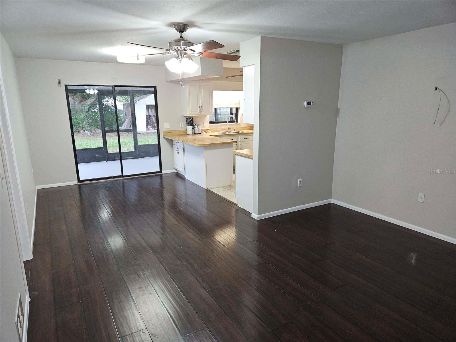 6270 Spinnaker Blvd Property Photo 9