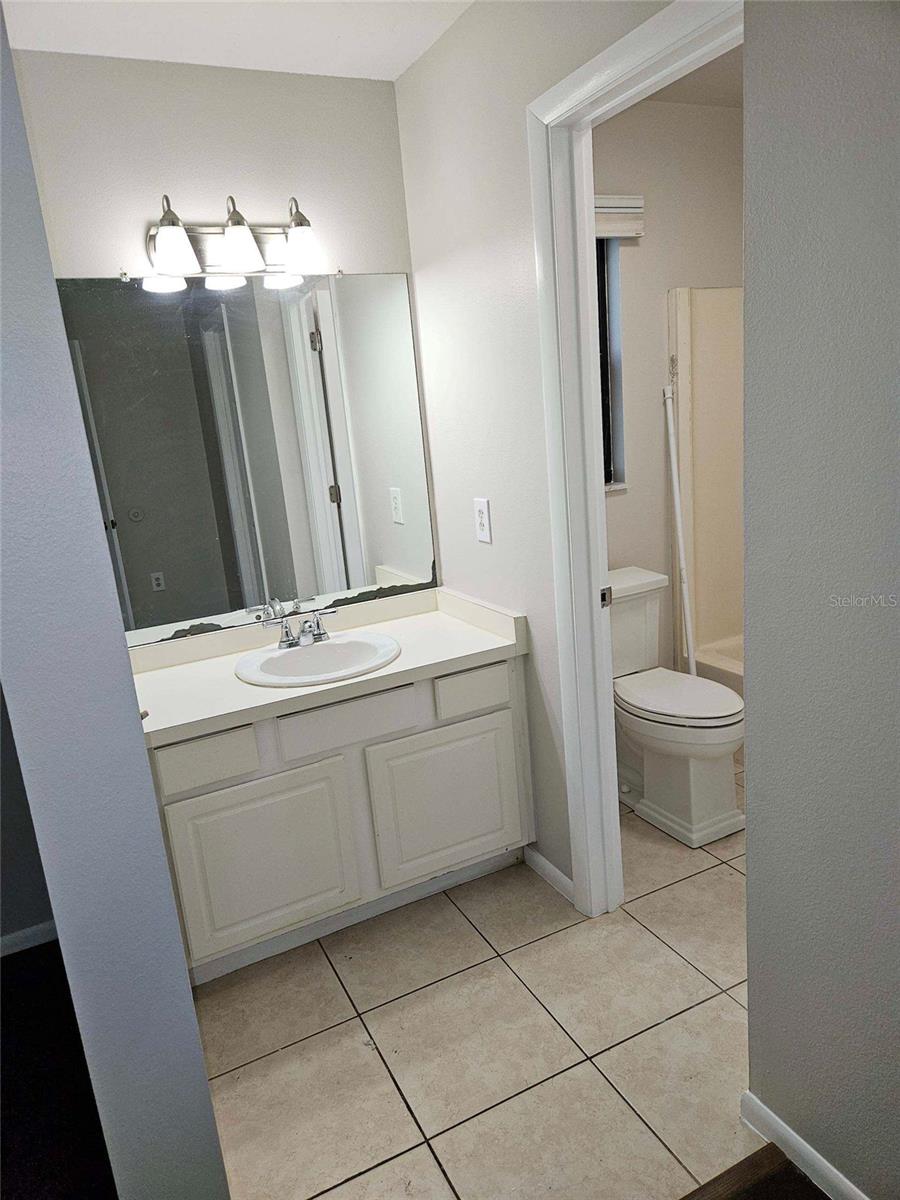 6270 Spinnaker Blvd Property Photo 20