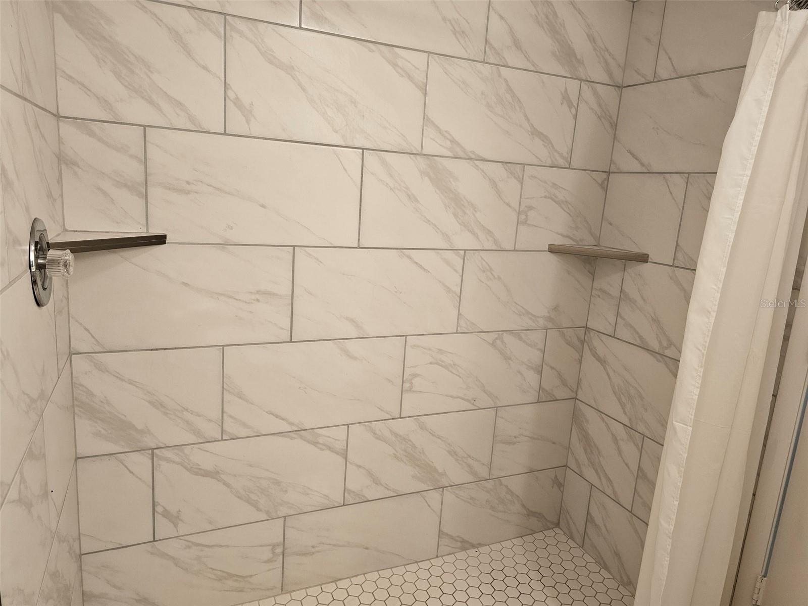 549 Lakeside Dr #549 Property Photo 14