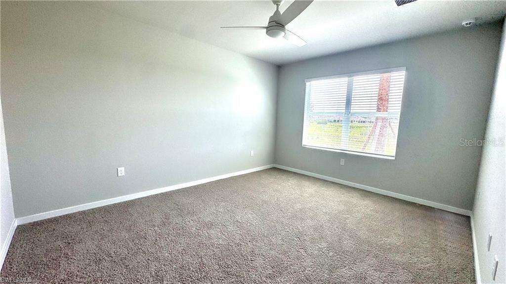 17710 Shade Tree Loop Property Photo 12