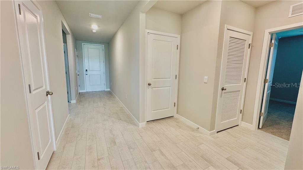 17710 Shade Tree Loop Property Photo 15