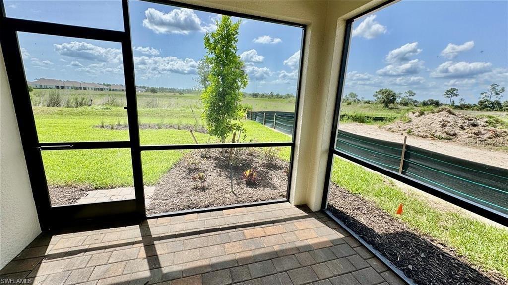 17710 Shade Tree Loop Property Photo 24