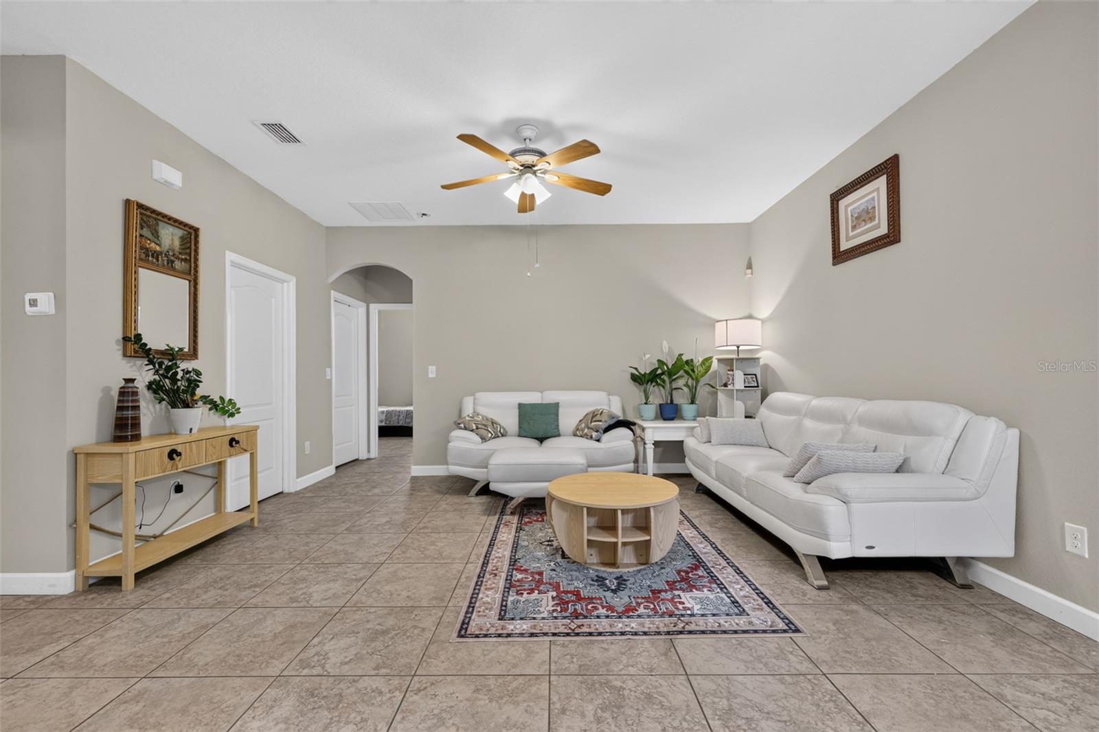 5512 Mang Pl Property Photo 8