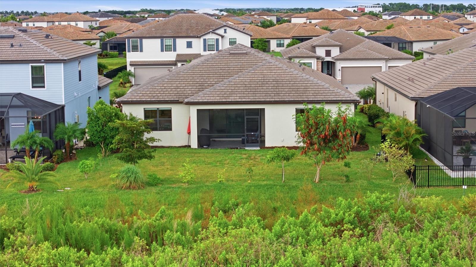 15335 Serene Shores Loop Property Photo 8