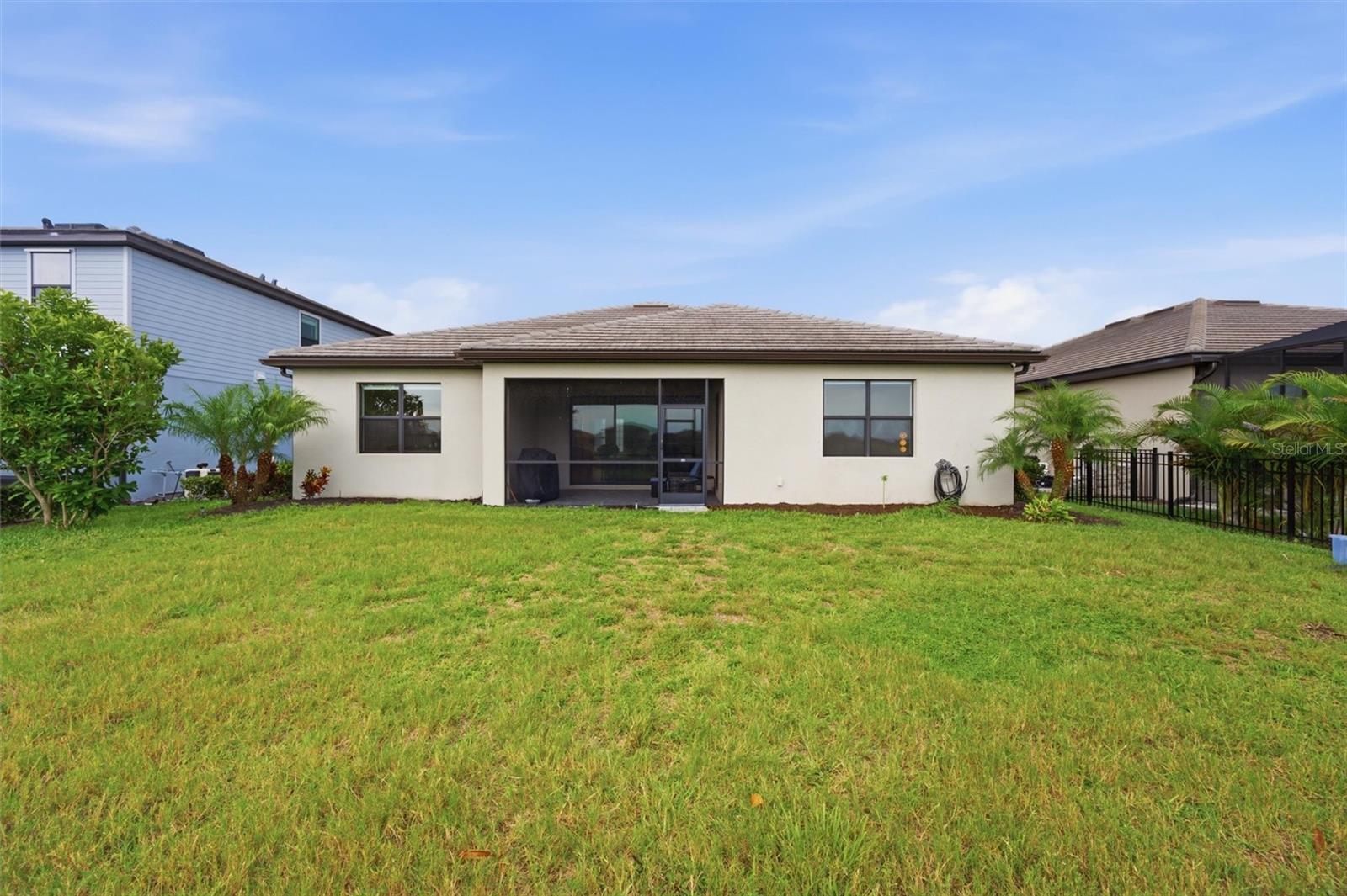 15335 Serene Shores Loop Property Photo 12