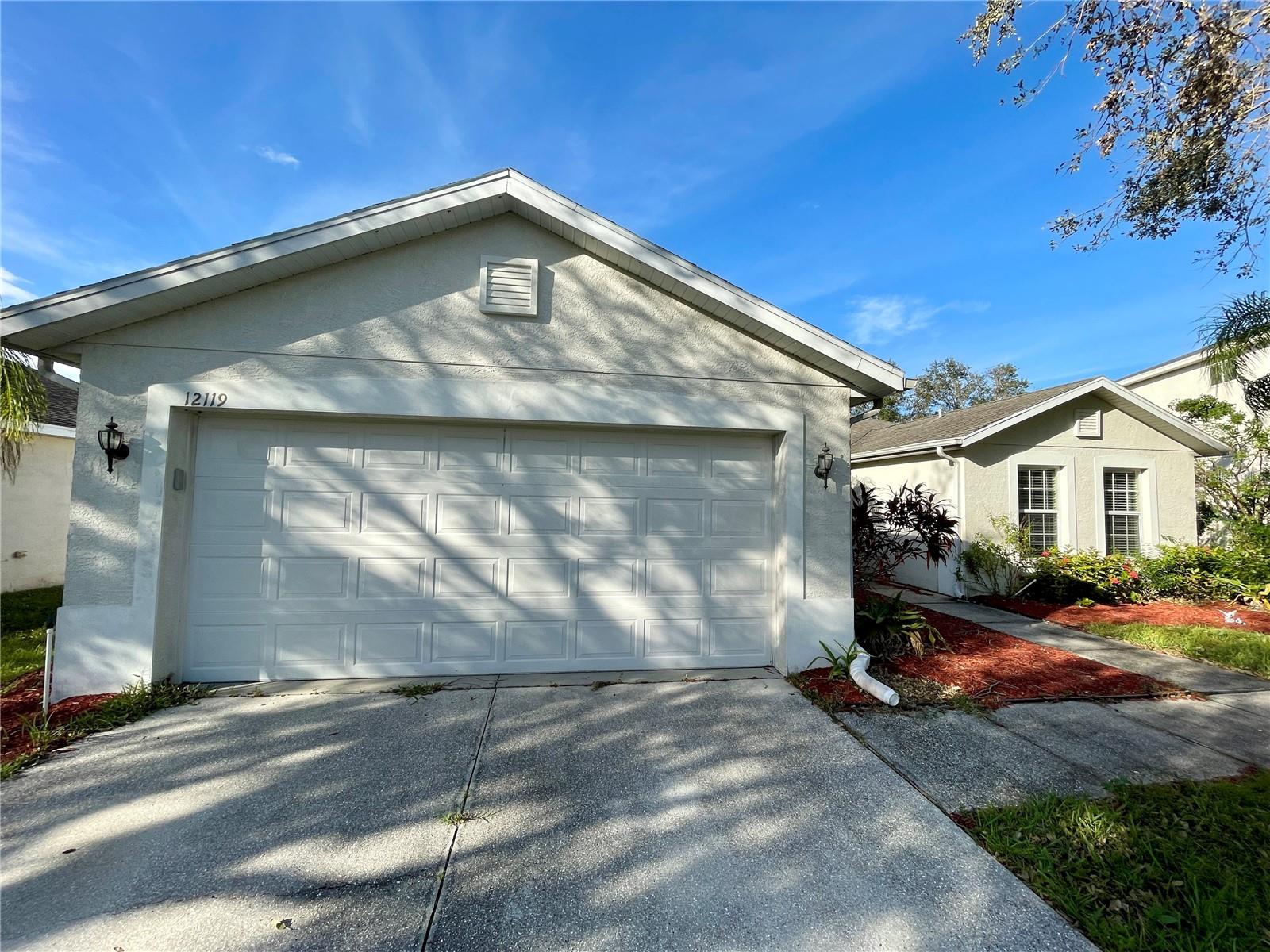 12119 Warwick Cir Property Photo 1