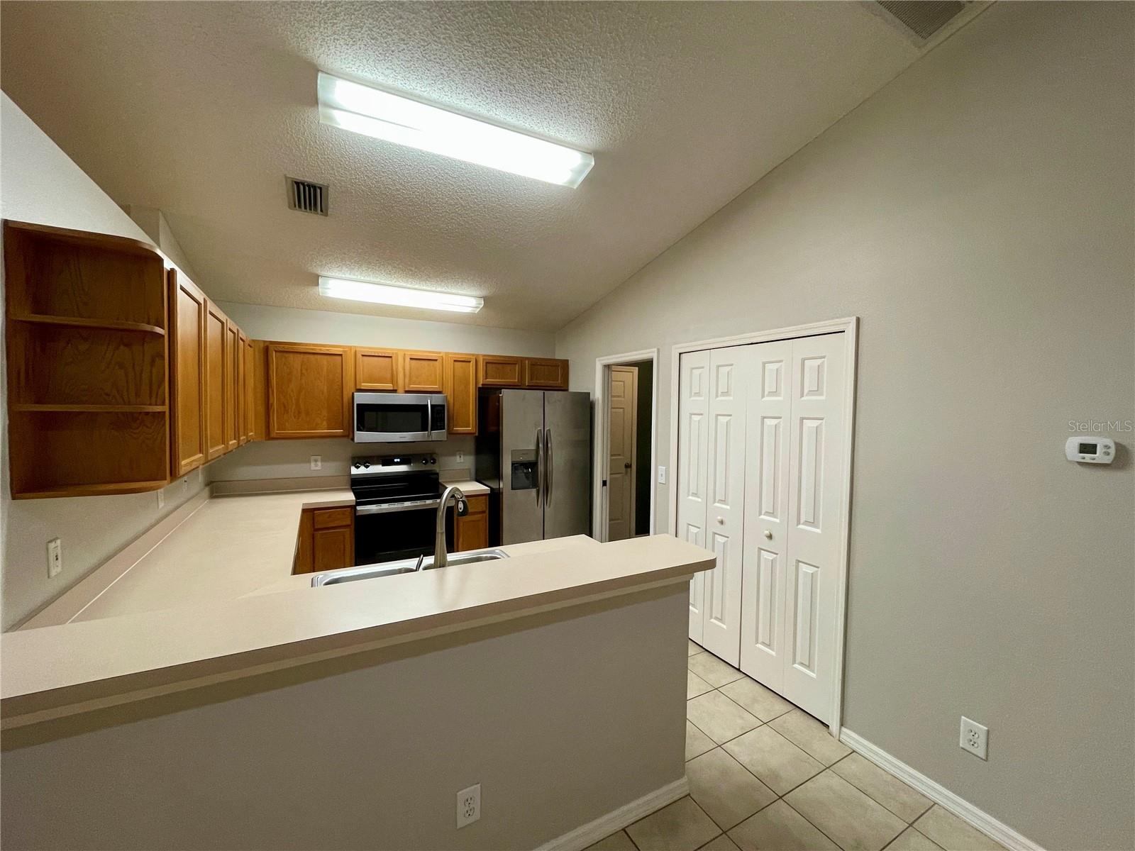 12119 Warwick Cir Property Photo 9