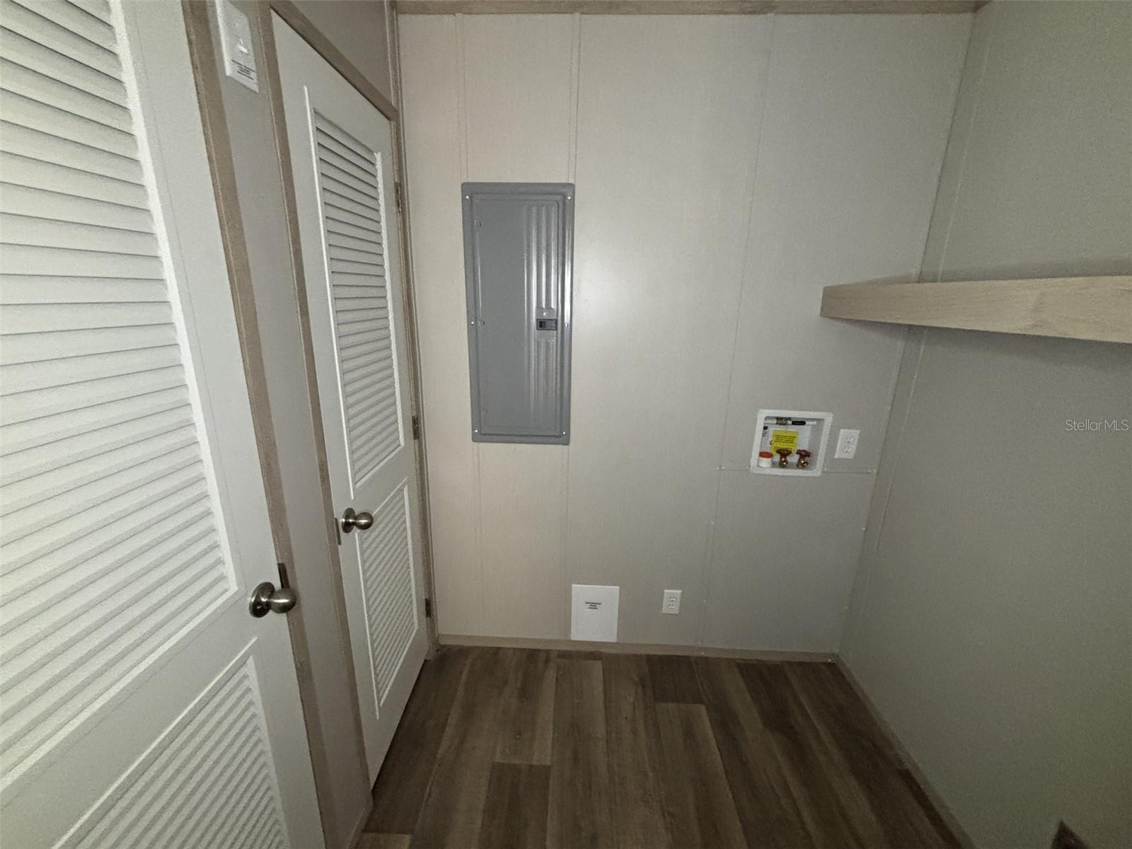 175 Smith St Property Photo 21