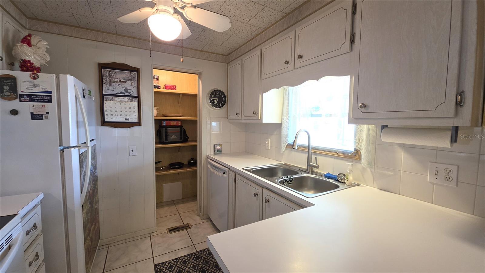 5406 Bali Ct Property Photo 4