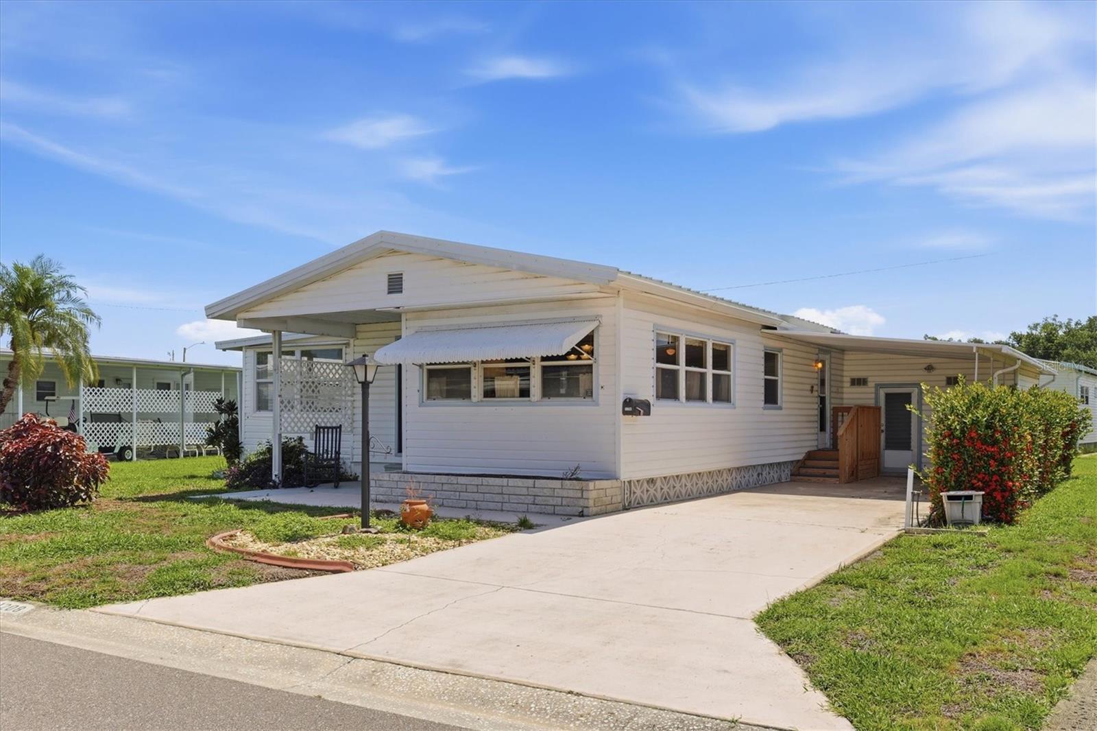 1208 44th Avenue Dr E Property Photo 1