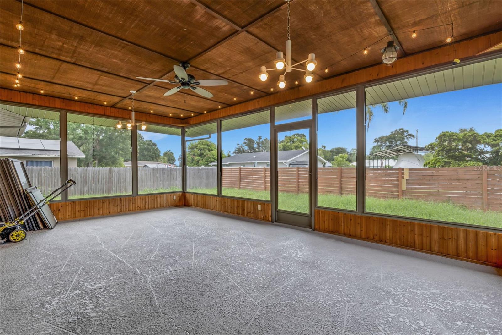 3209 Pafko Dr Property Photo 29