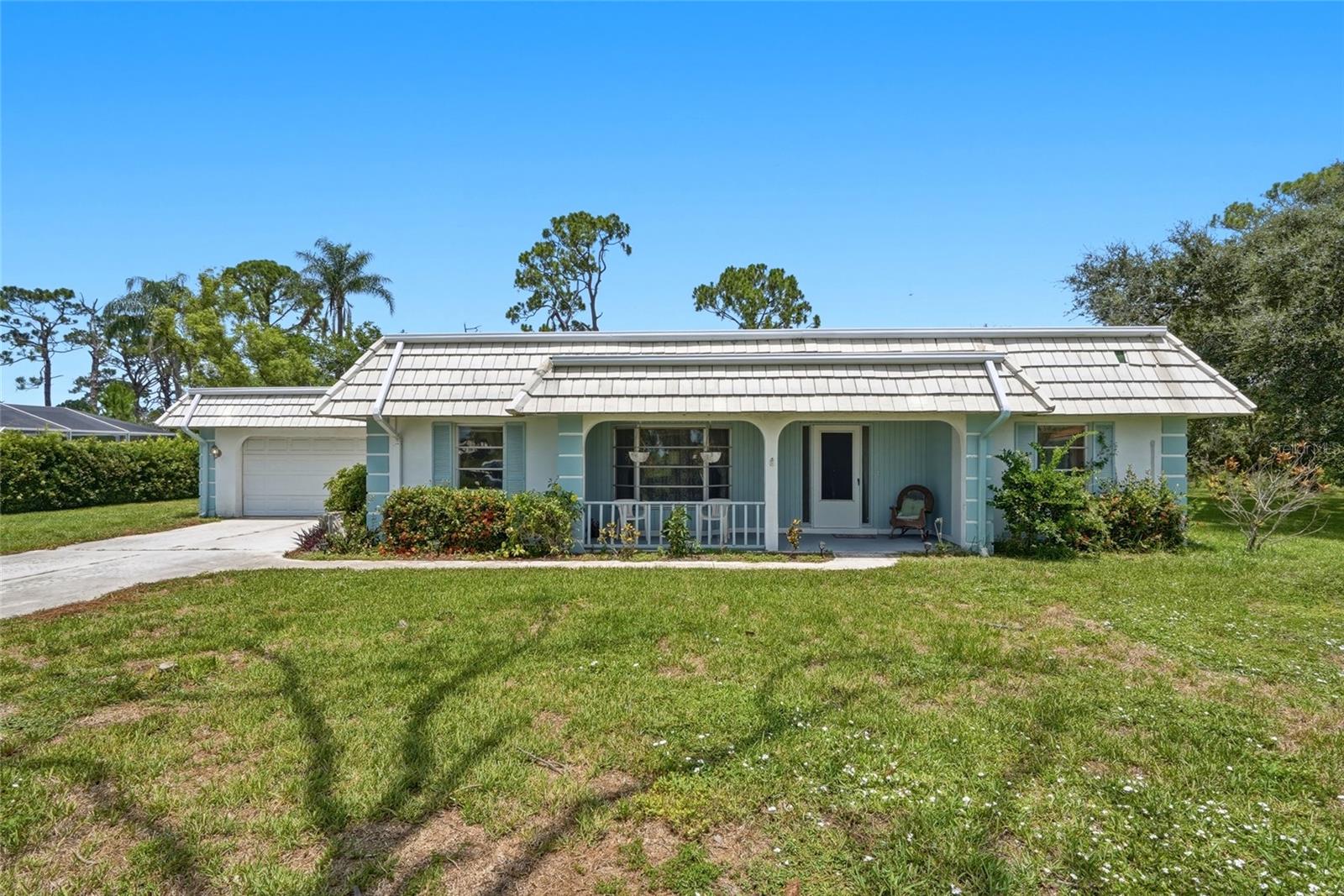 427 RUBENS DR