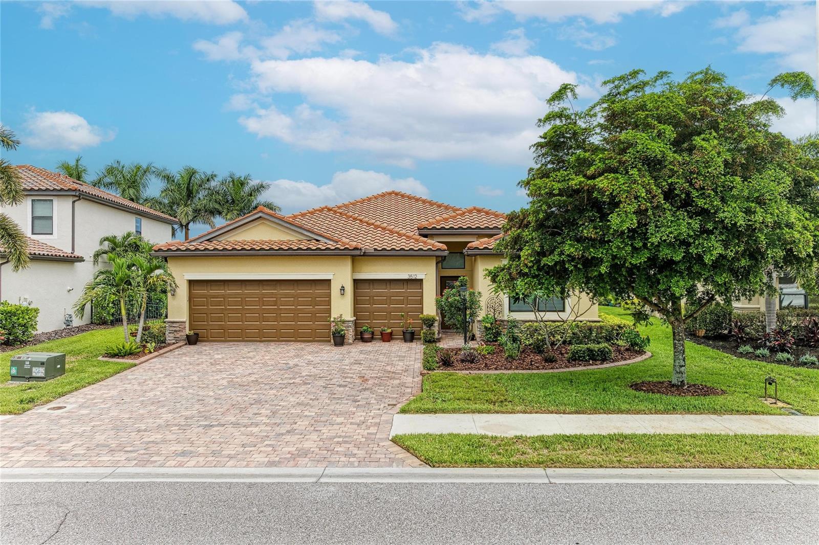 3512 Savanna Palms Ct Property Photo 1