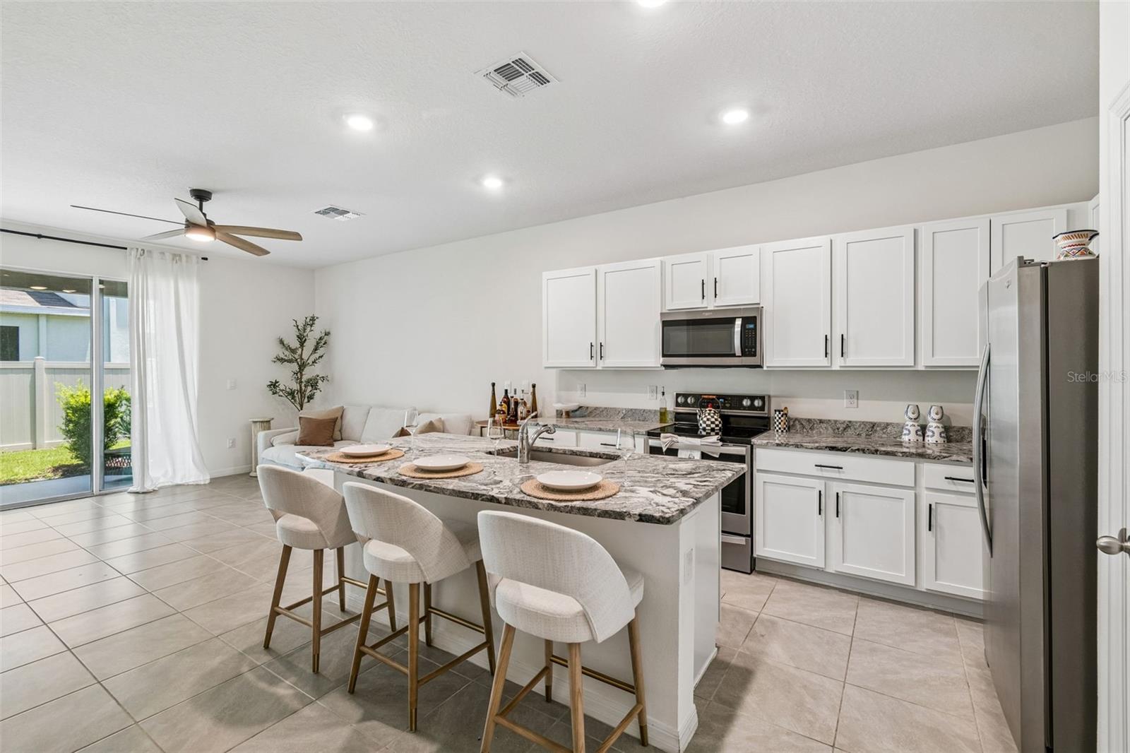 17245 Amber Aspen Way Property Photo 9