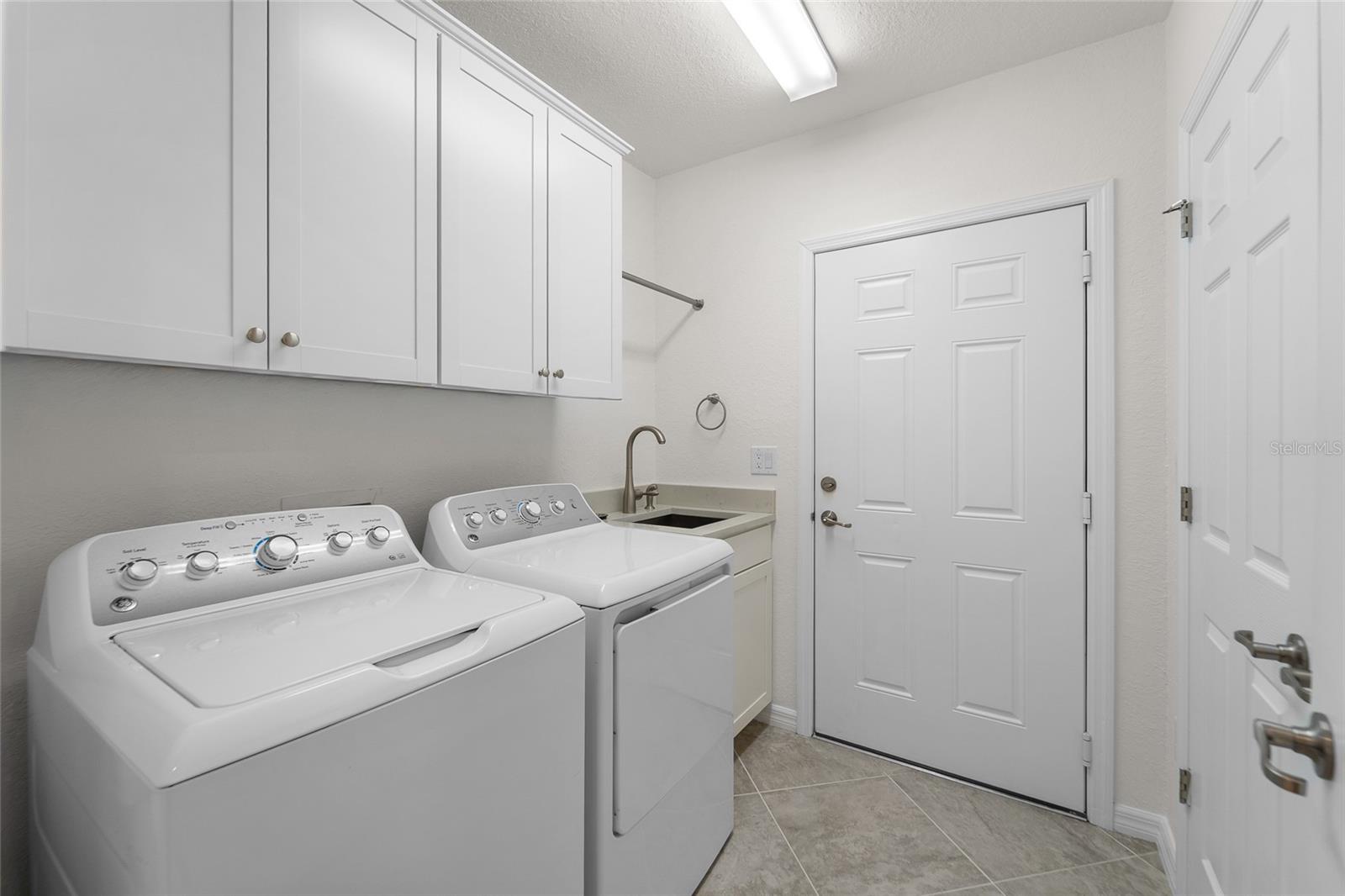 7342 Divot Loop Property Photo 20