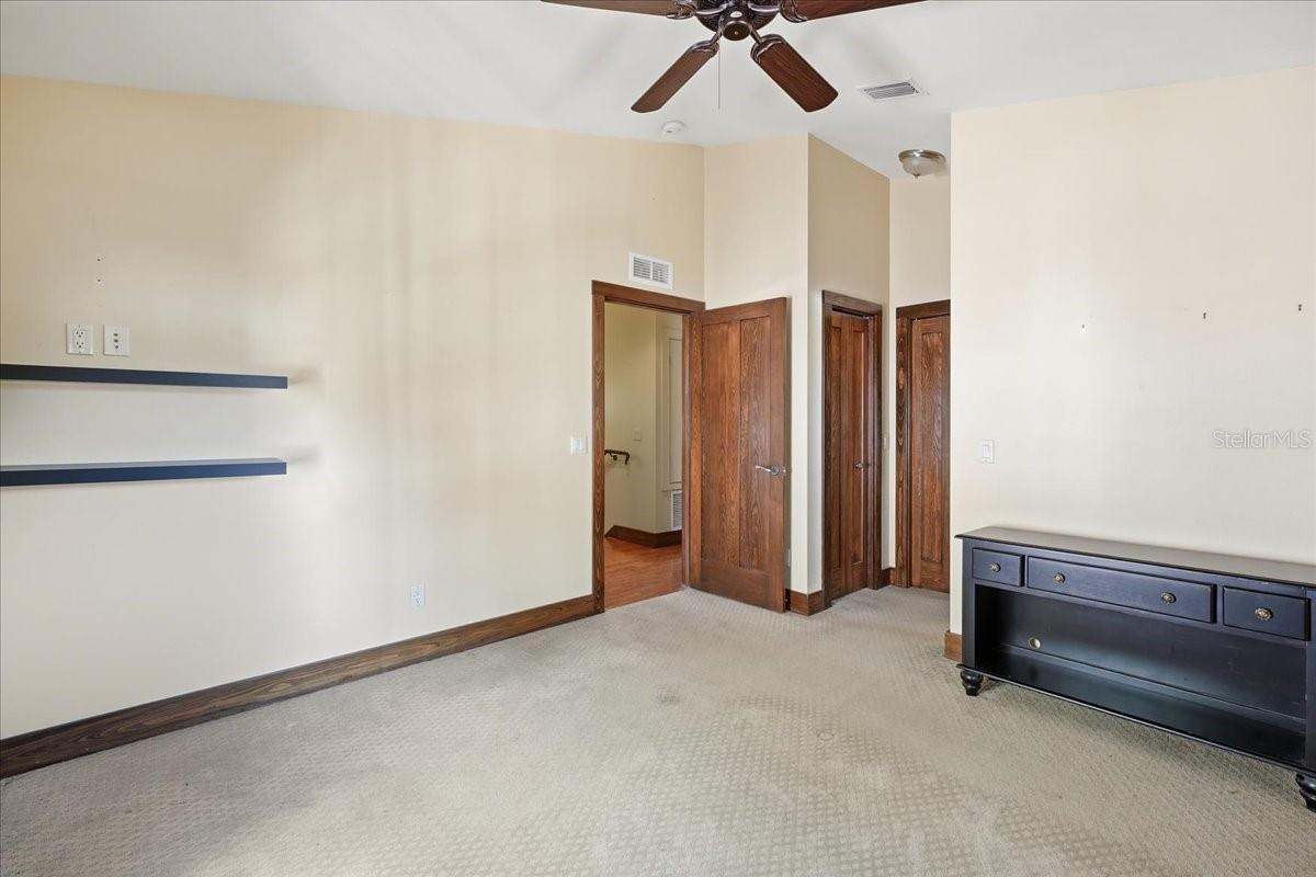 1719 7th St Property Photo 43