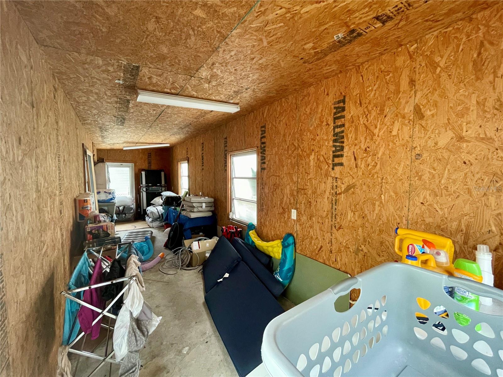 2703 10th Ave W Property Photo 35