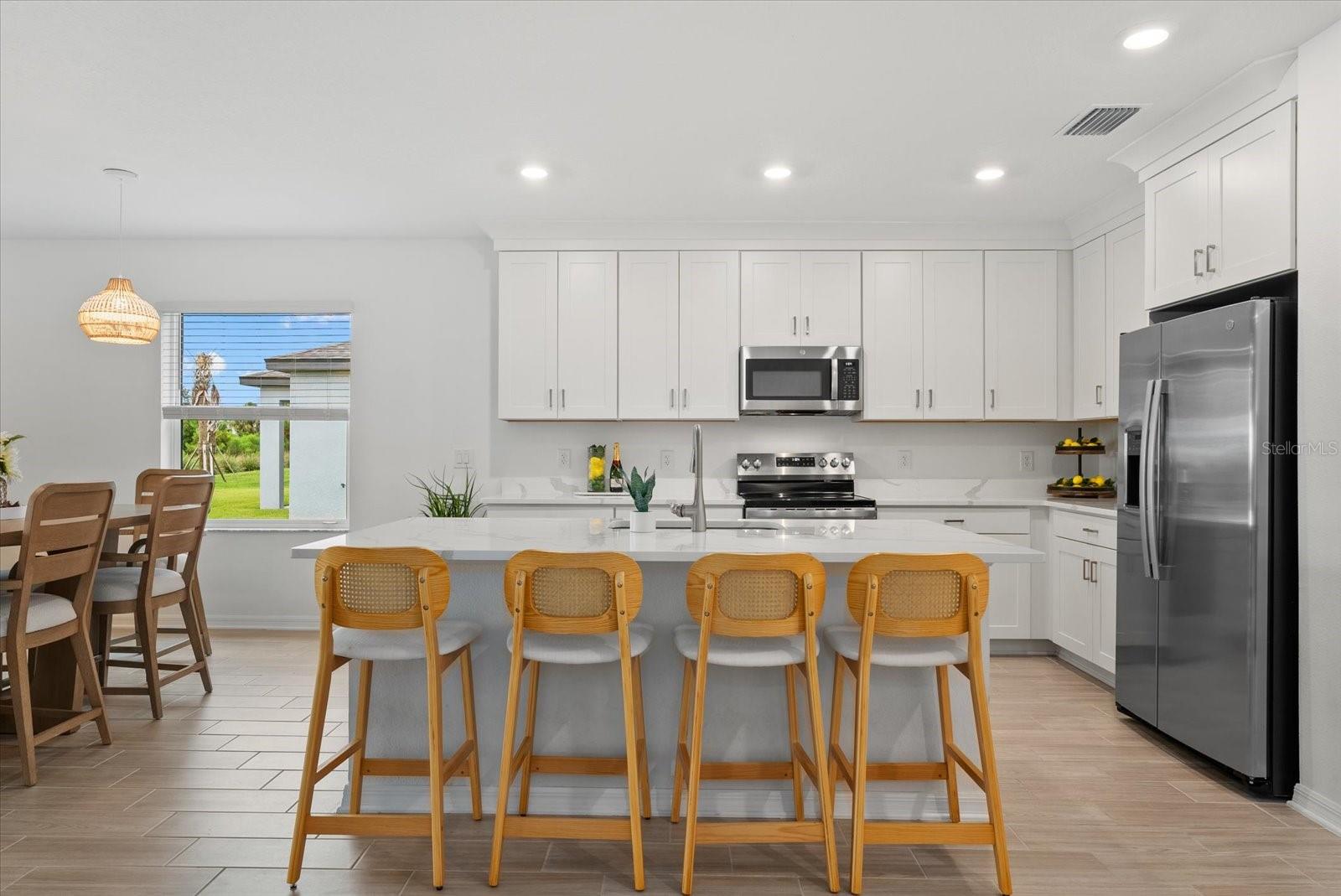 10032 Last Light Gln Property Photo 5