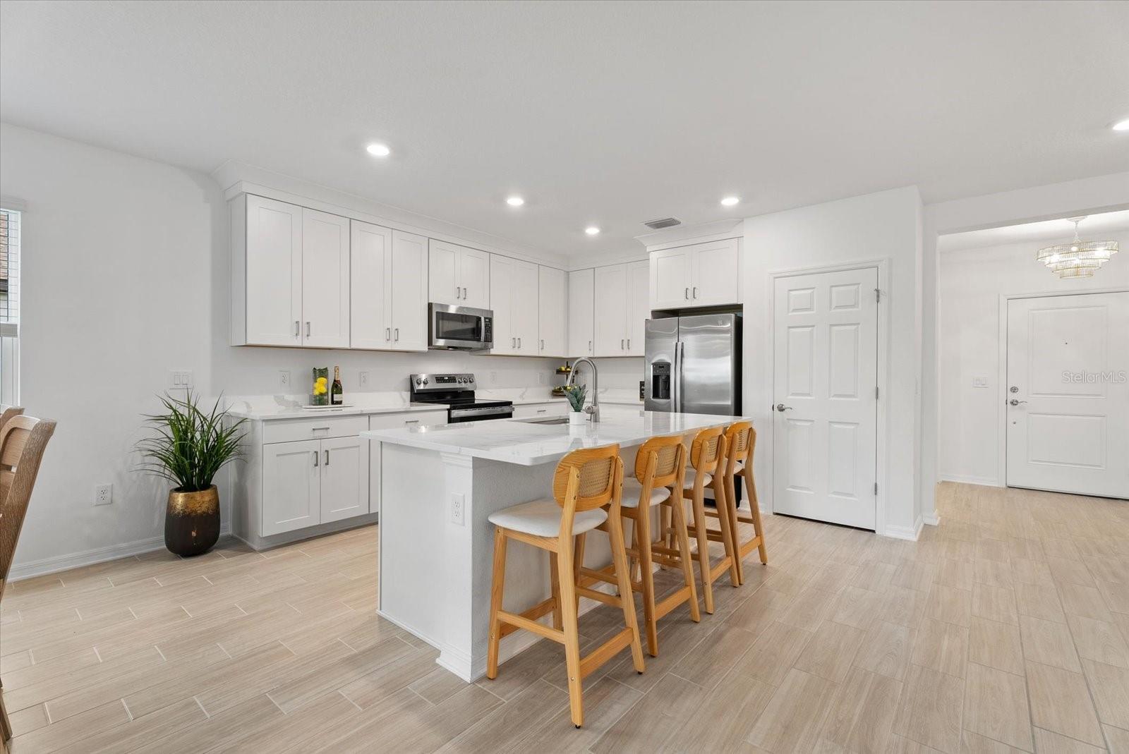 10032 Last Light Gln Property Photo 6