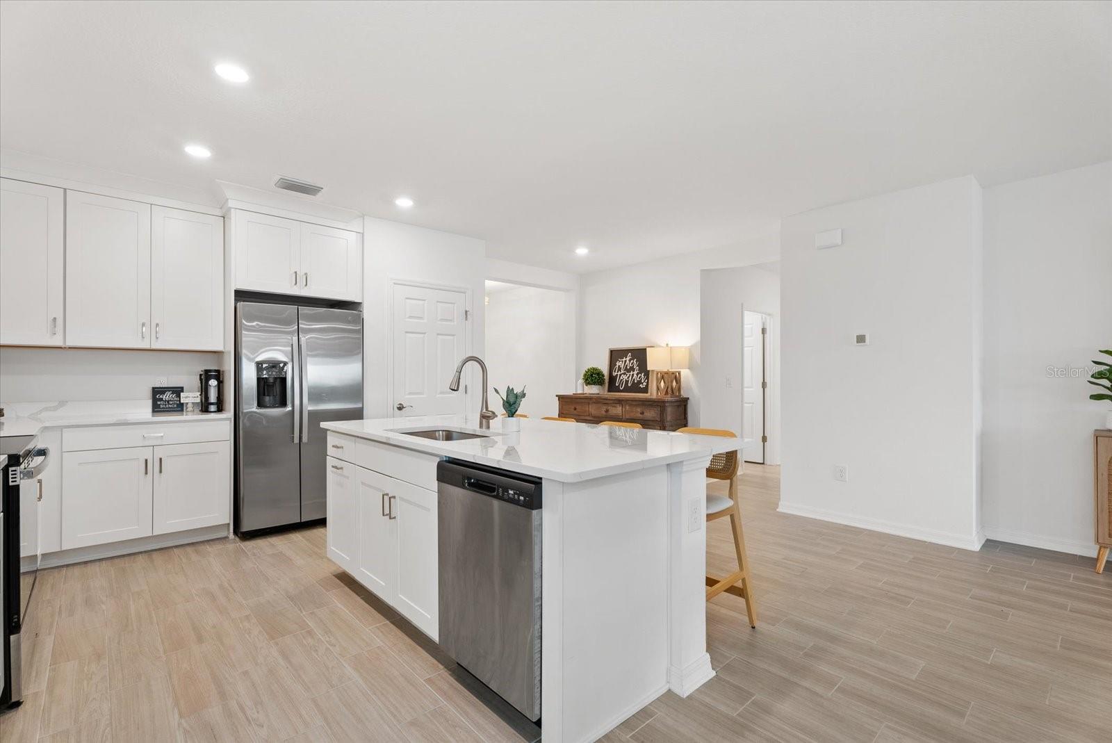 10032 Last Light Gln Property Photo 7