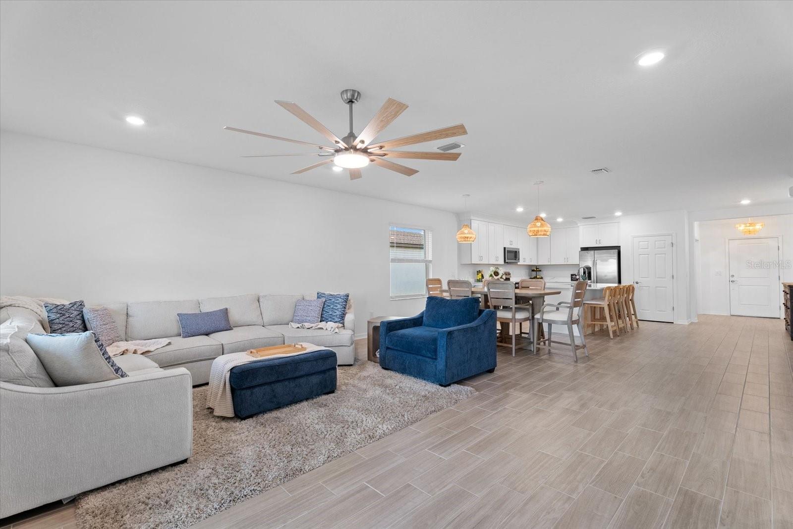10032 Last Light Gln Property Photo 15