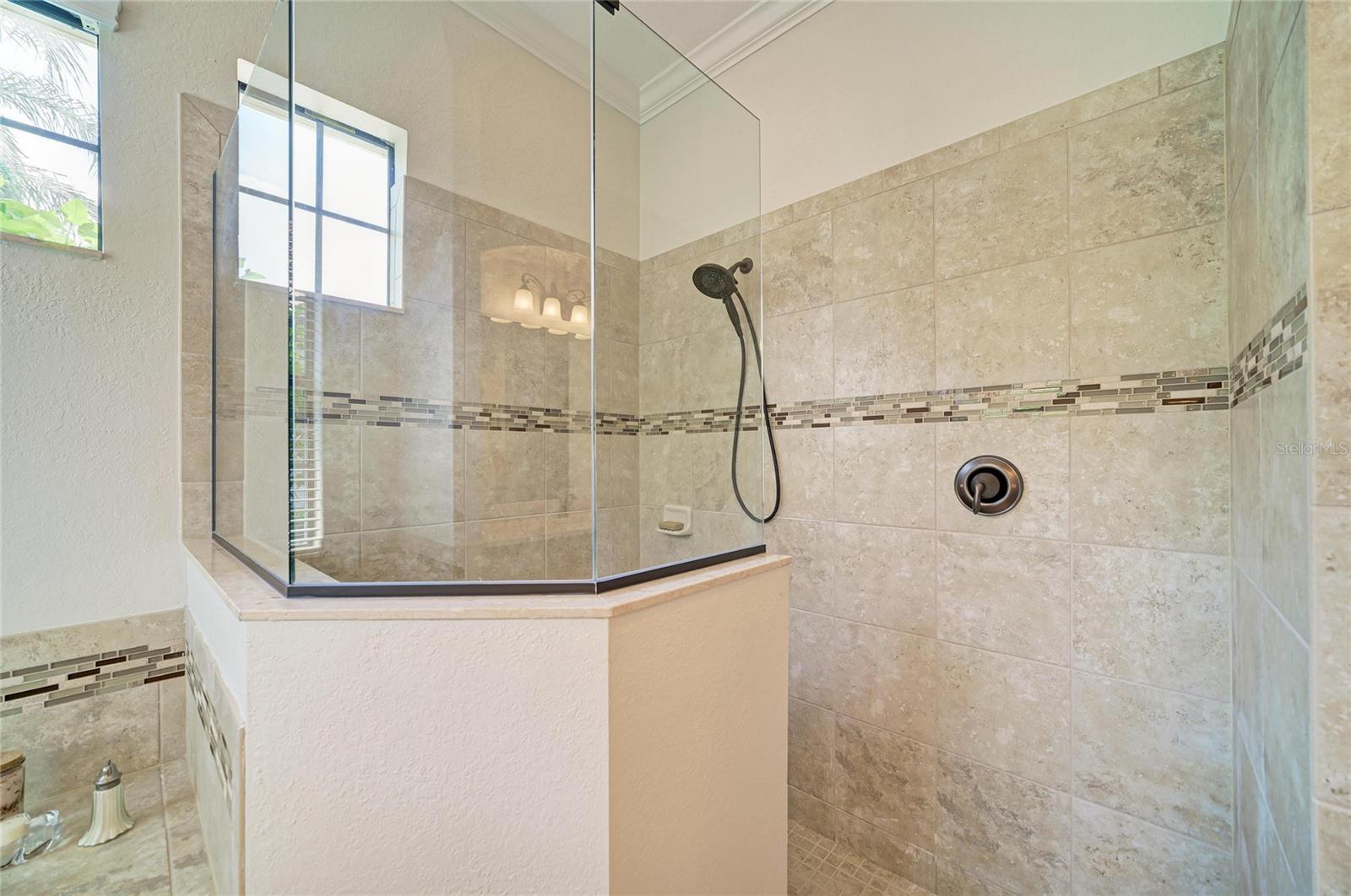 5664 Cloverleaf Run Property Photo 28