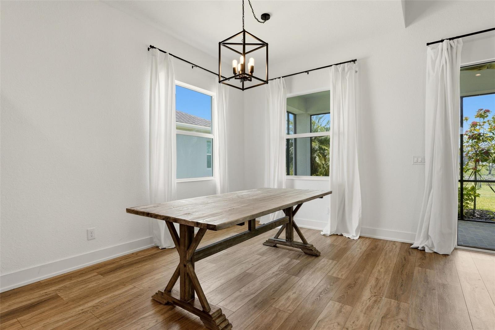 7857 Redonda Loop Property Photo 16