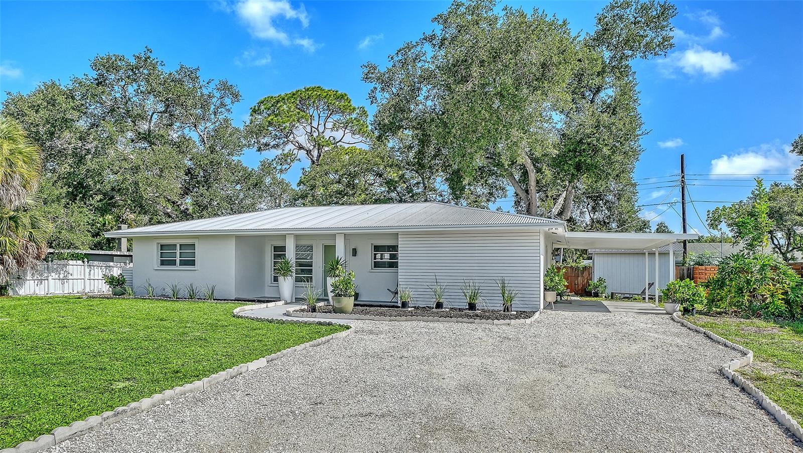 2719 Temple St Property Photo 41